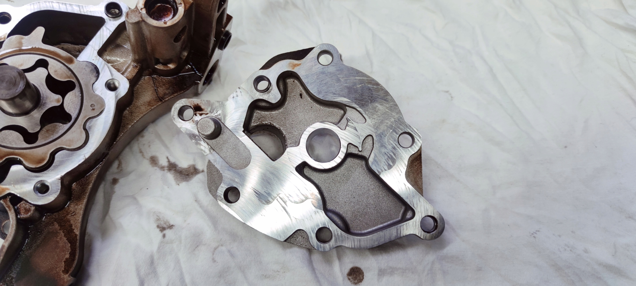ÖLPUMPE AUDI VW SEAT 1.4 TFSI CAX 03C105Q