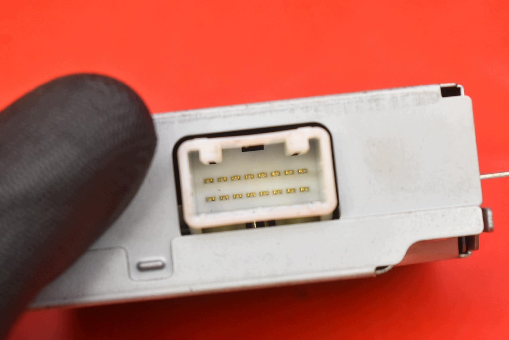 control unit module OSTRZEGANIA pedestrian AVAS 8638A069 MITSUBISHI OUTLANDER III