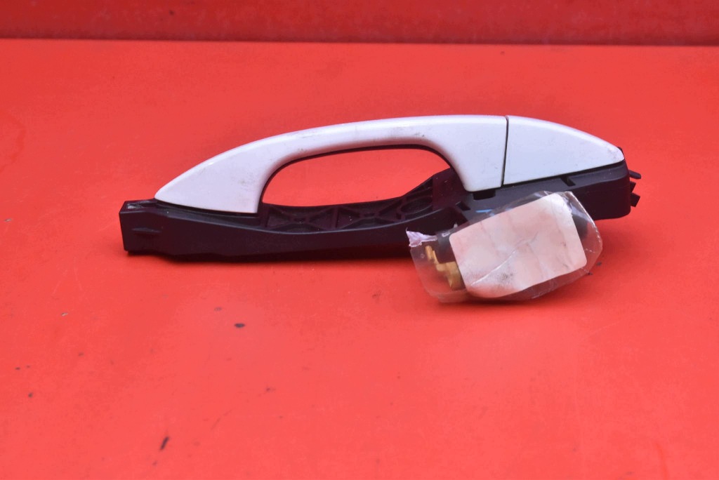 handle right rear part rear BIALA HYUNDAI I20 2 II GB 5D 14-18