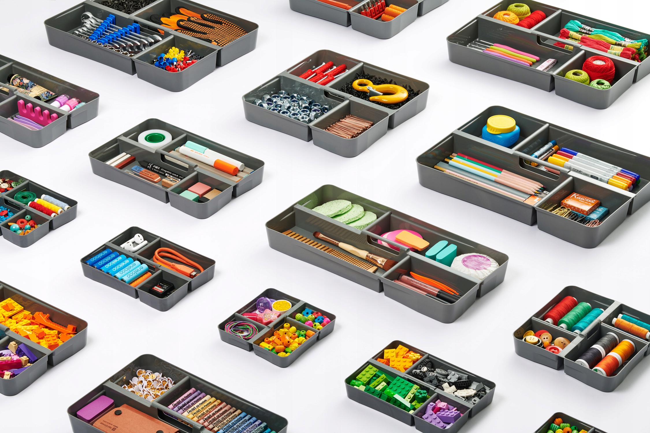 POJEMNIK Z ORGANIZEREM PRZEGRÓDKAMI 1,6l NA LEKI Marka MOXOM