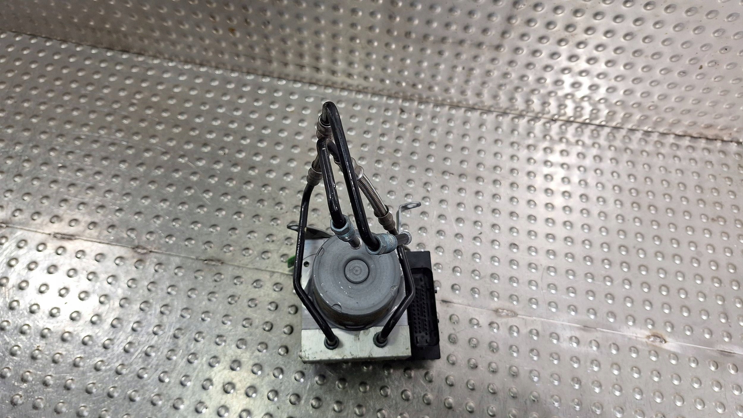 pump control unit ABS 6851312 6851313 BMW X1 E84 2.0 D