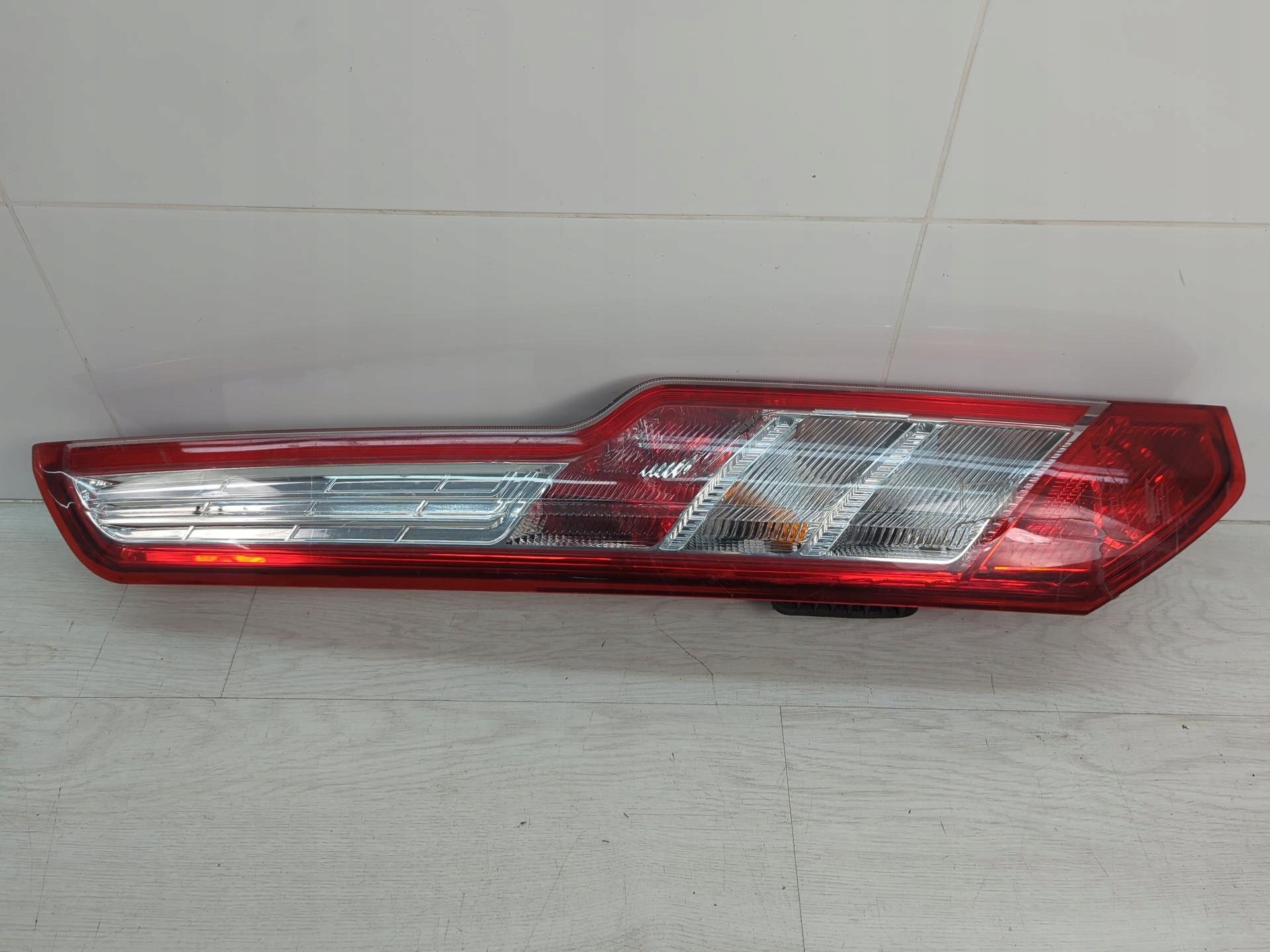 фонарь левый FORD TRANSIT BK2113405