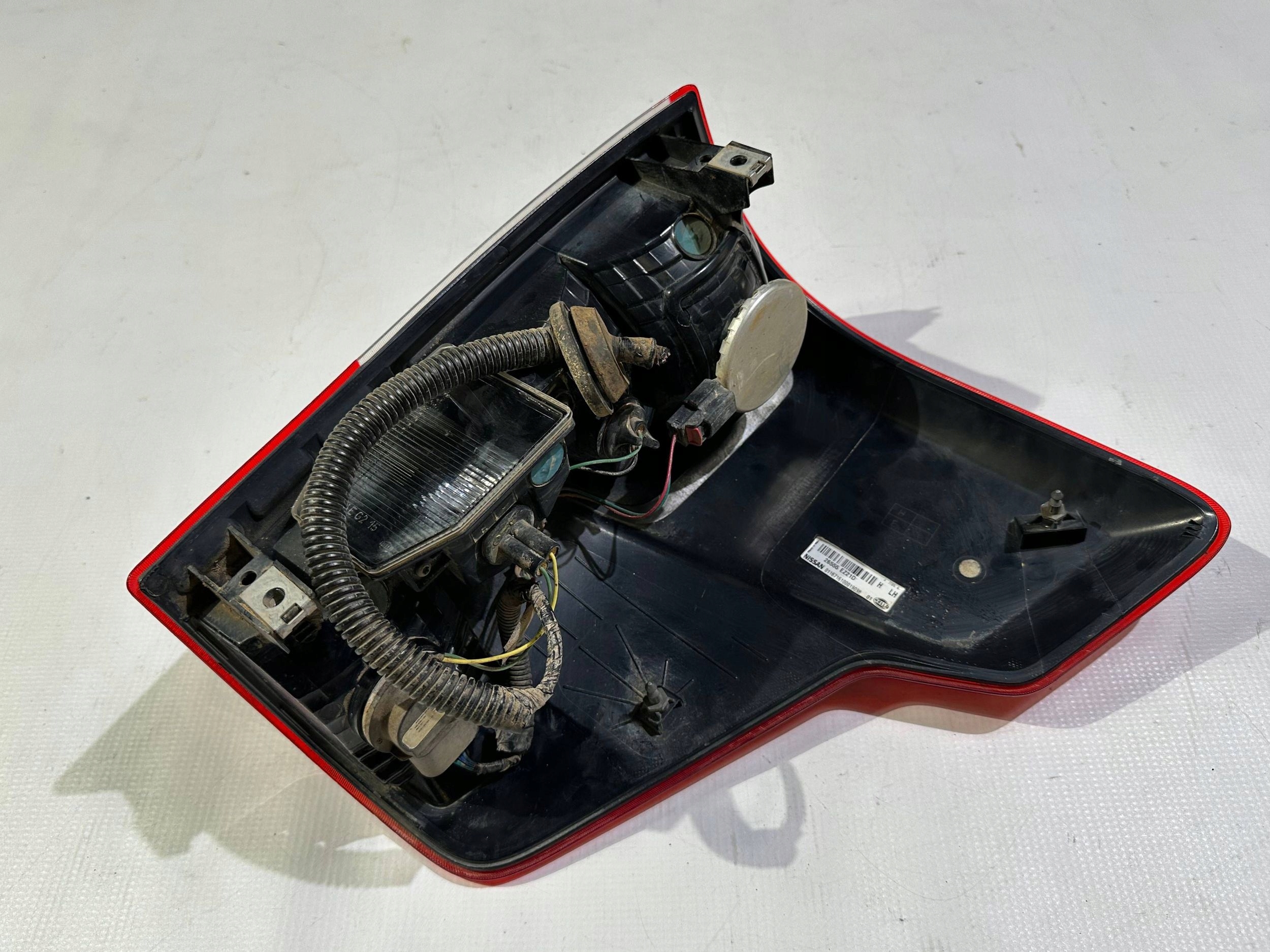 light rear part rear left Nissan Titan 2016+