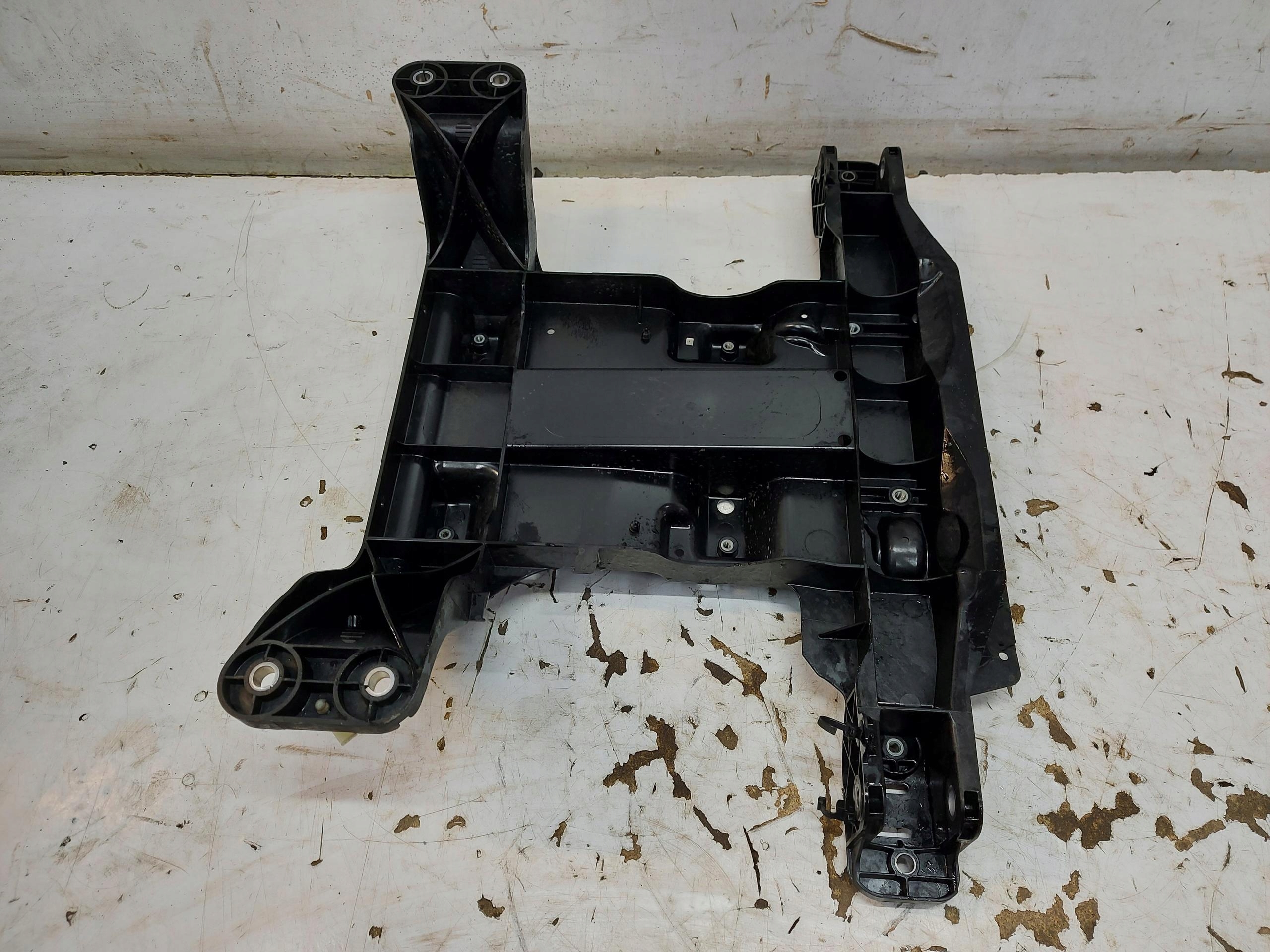 VW ID4 11A , 2024r SUV 5D Support plaque Console Porte WOZKA 1EA805211B