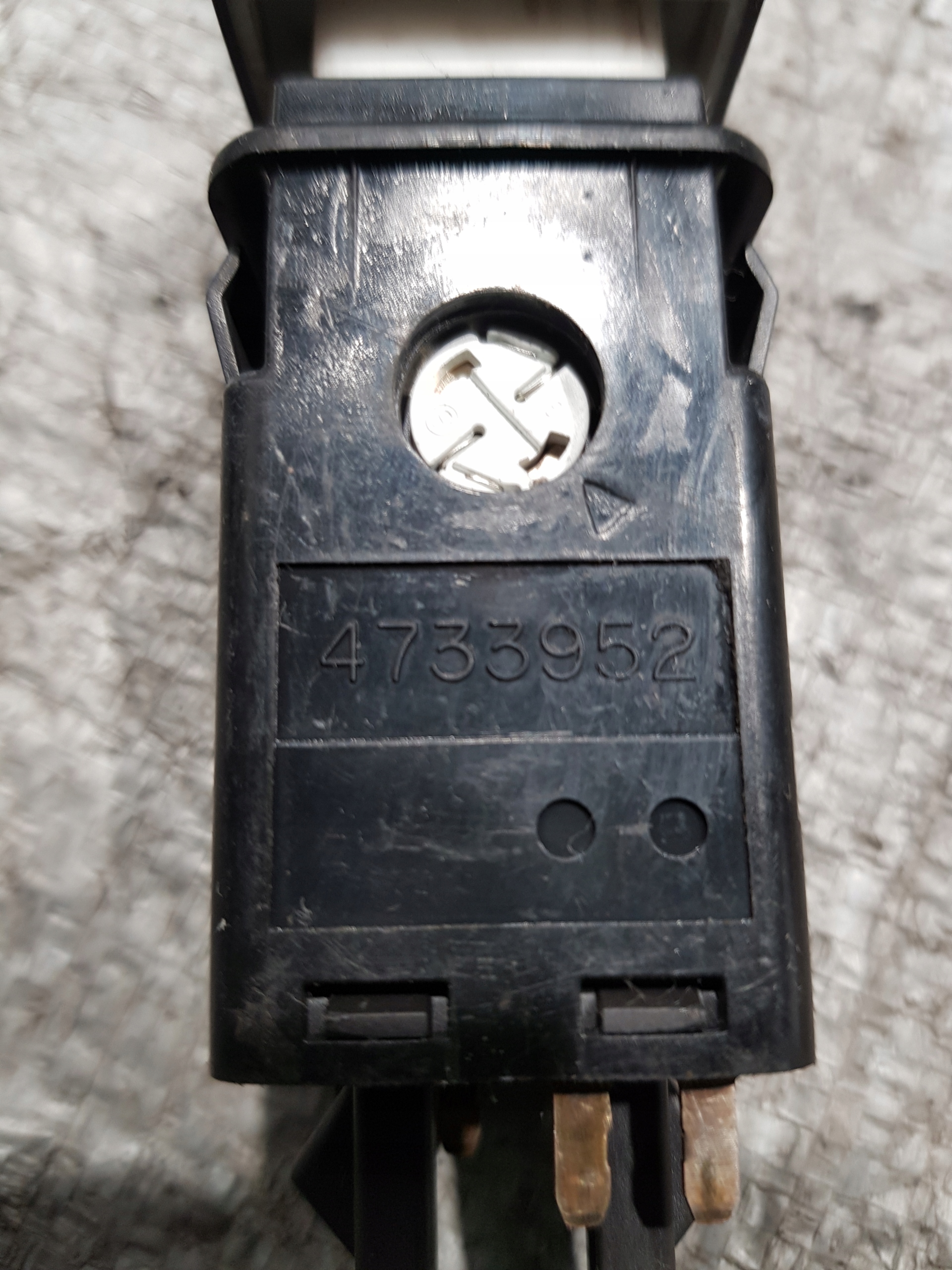 switch przeciwmgielnych Saab OE 4733952