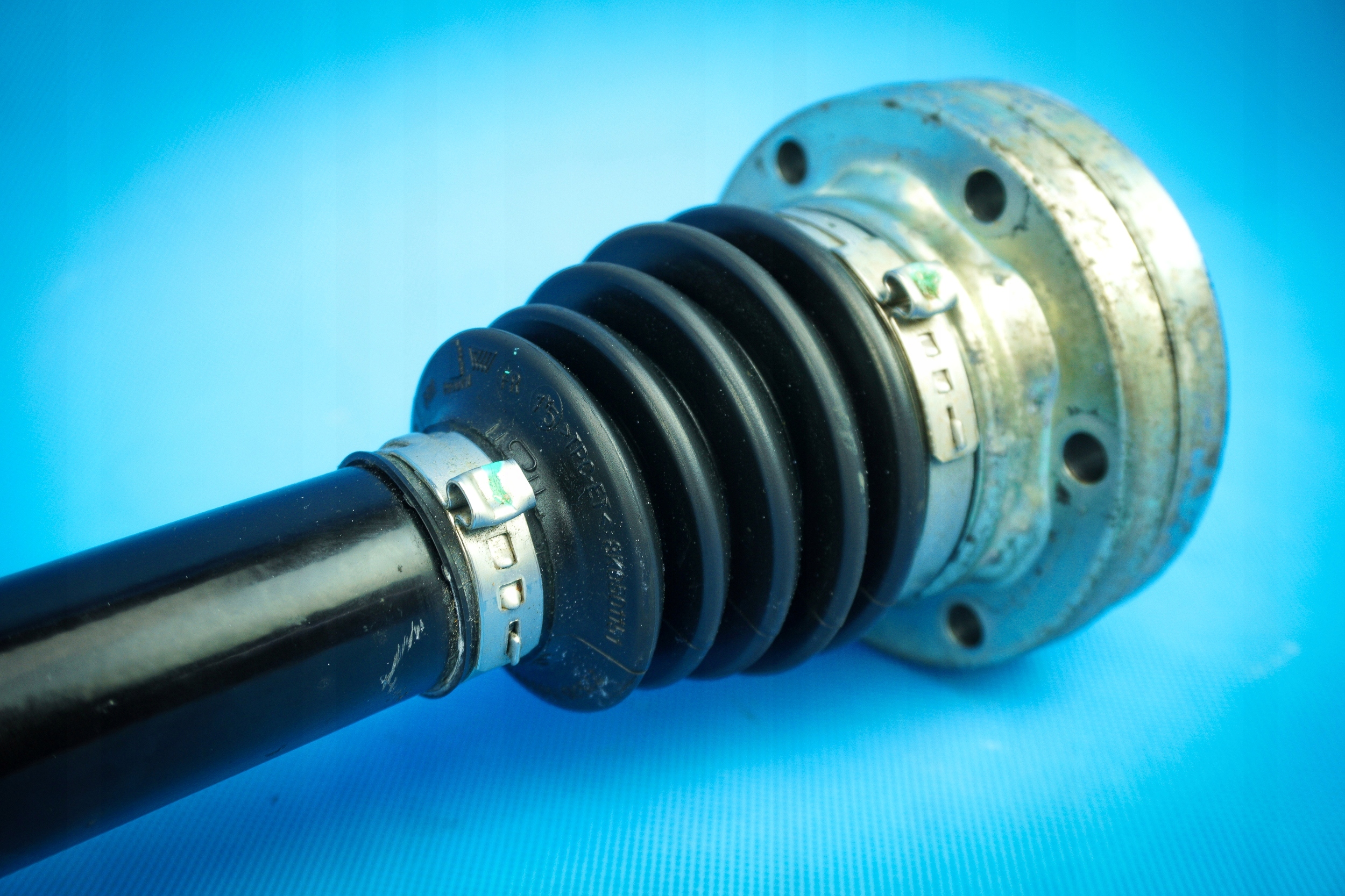 semi-axis rear Audi A4 8K A5 8T 8K0501203M
