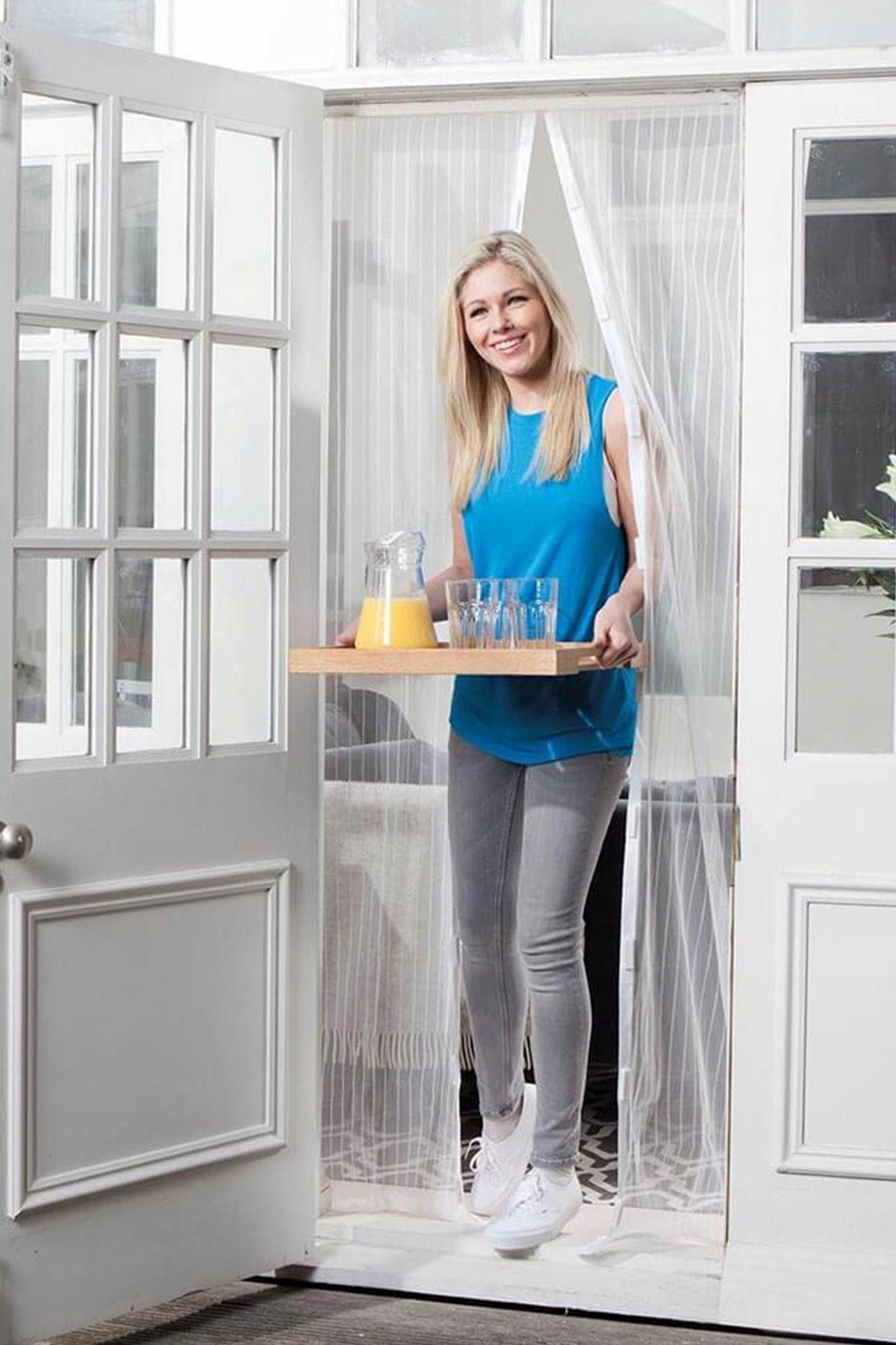 BIAŁA MOSKITIERA MAGNETYCZNA DRZWIOWA 140X280CM Kolor biały