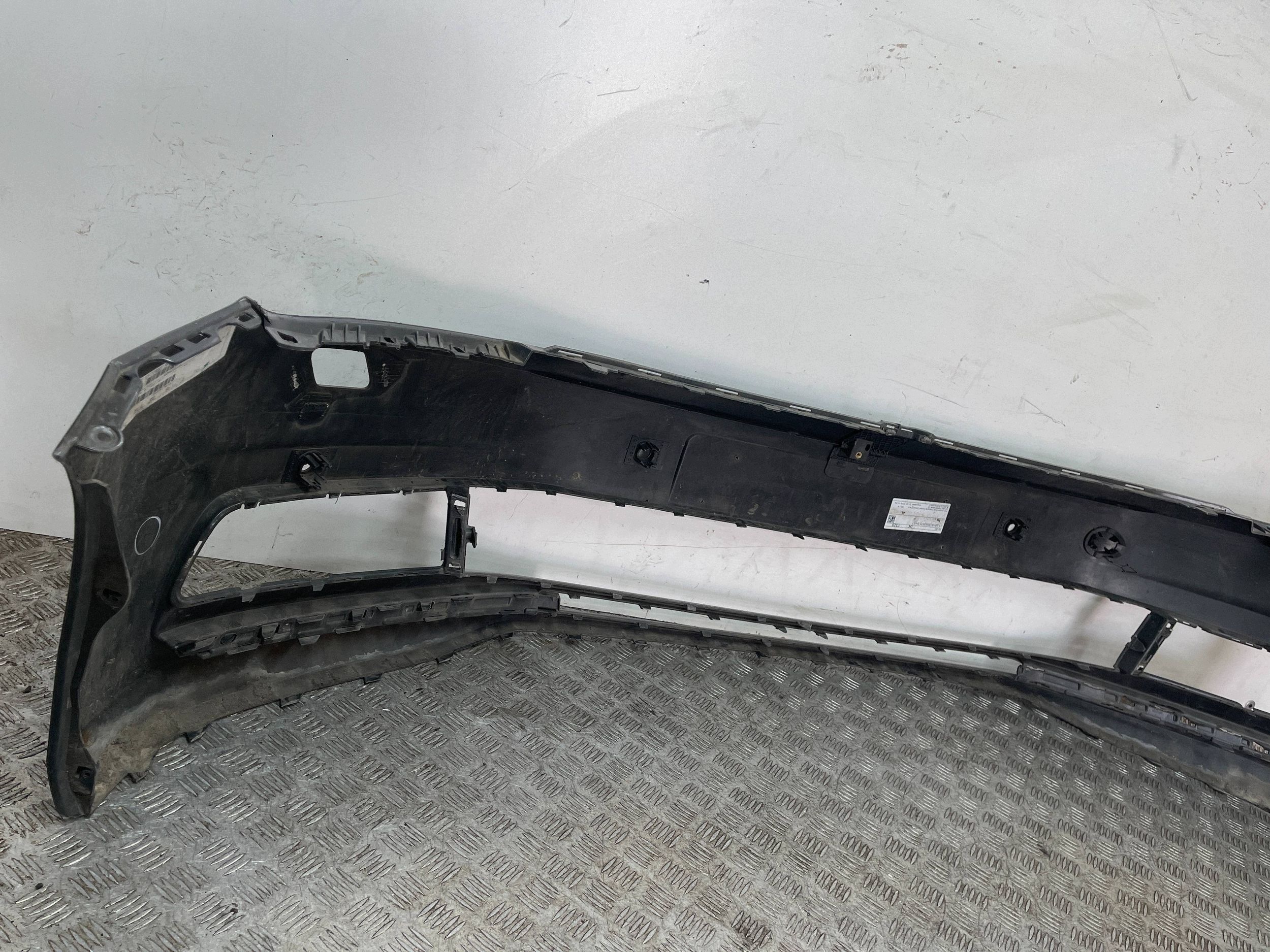 front bumper front VOLKSWAGEN TOURAN 3 III 5TA 15- 4xPDC washers