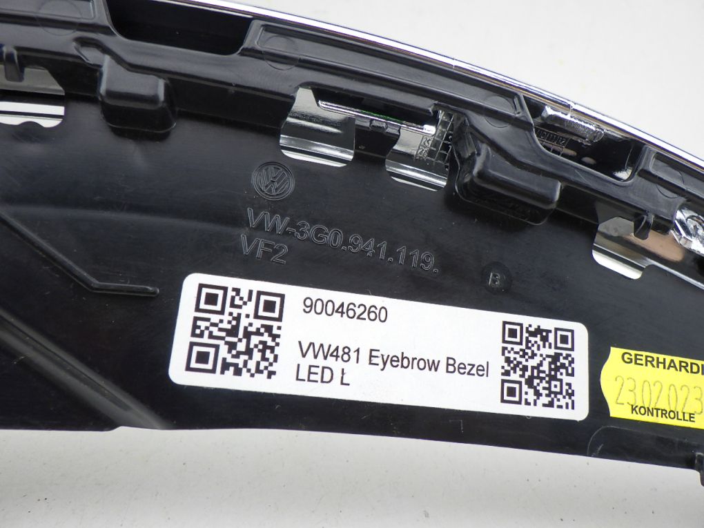 VW PASSAT B8 3G0 14- moulding lights front left