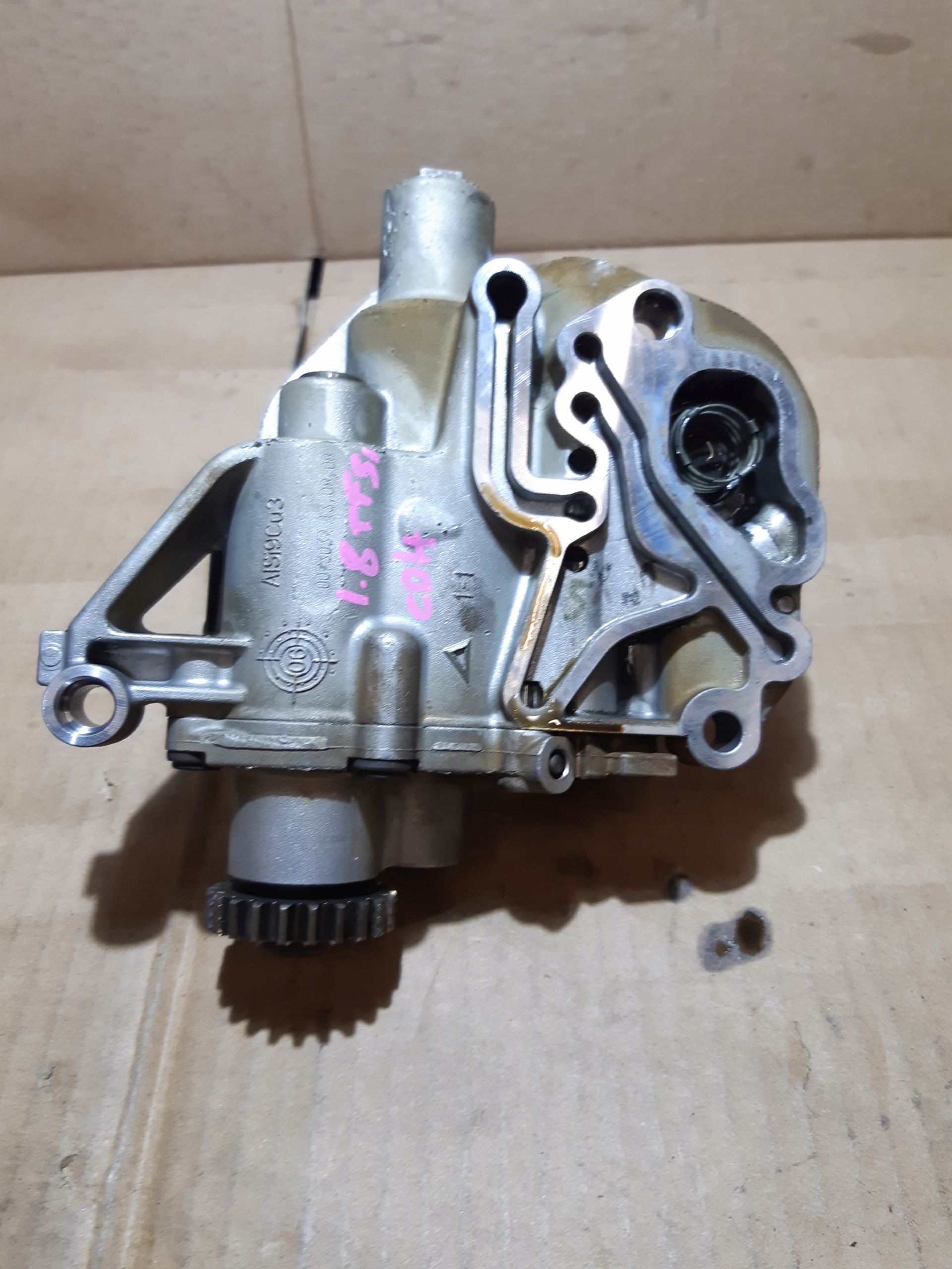 AUDI A4 B8 1.8 TFSI CDH Ölpumpe 06H115105AC