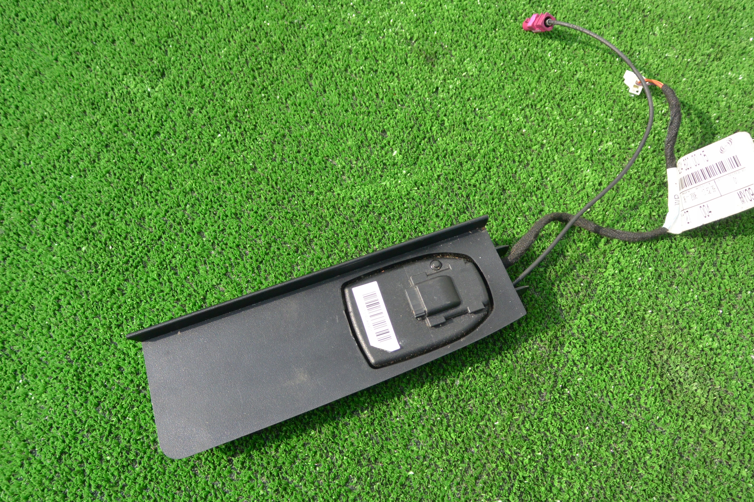 holder below TELEFON original bracket MERCEDES E-KLASA W211 W219 W164 W204