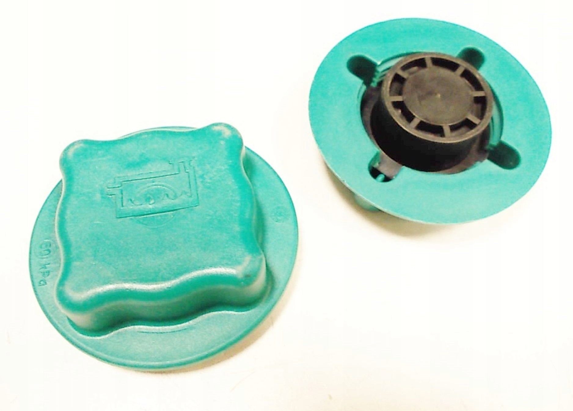 KOREK ZBIORNIKA WYROWNAWCZEGO PLYNU CHLODZACEGO VOLVO FH B12 F6 F7 FL