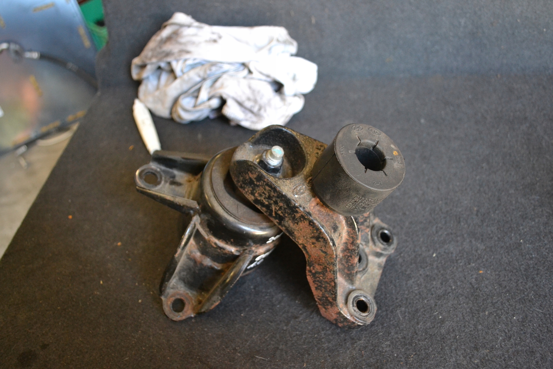 engine mount 21810-A2000 KIA CEED II 1.0T GDI