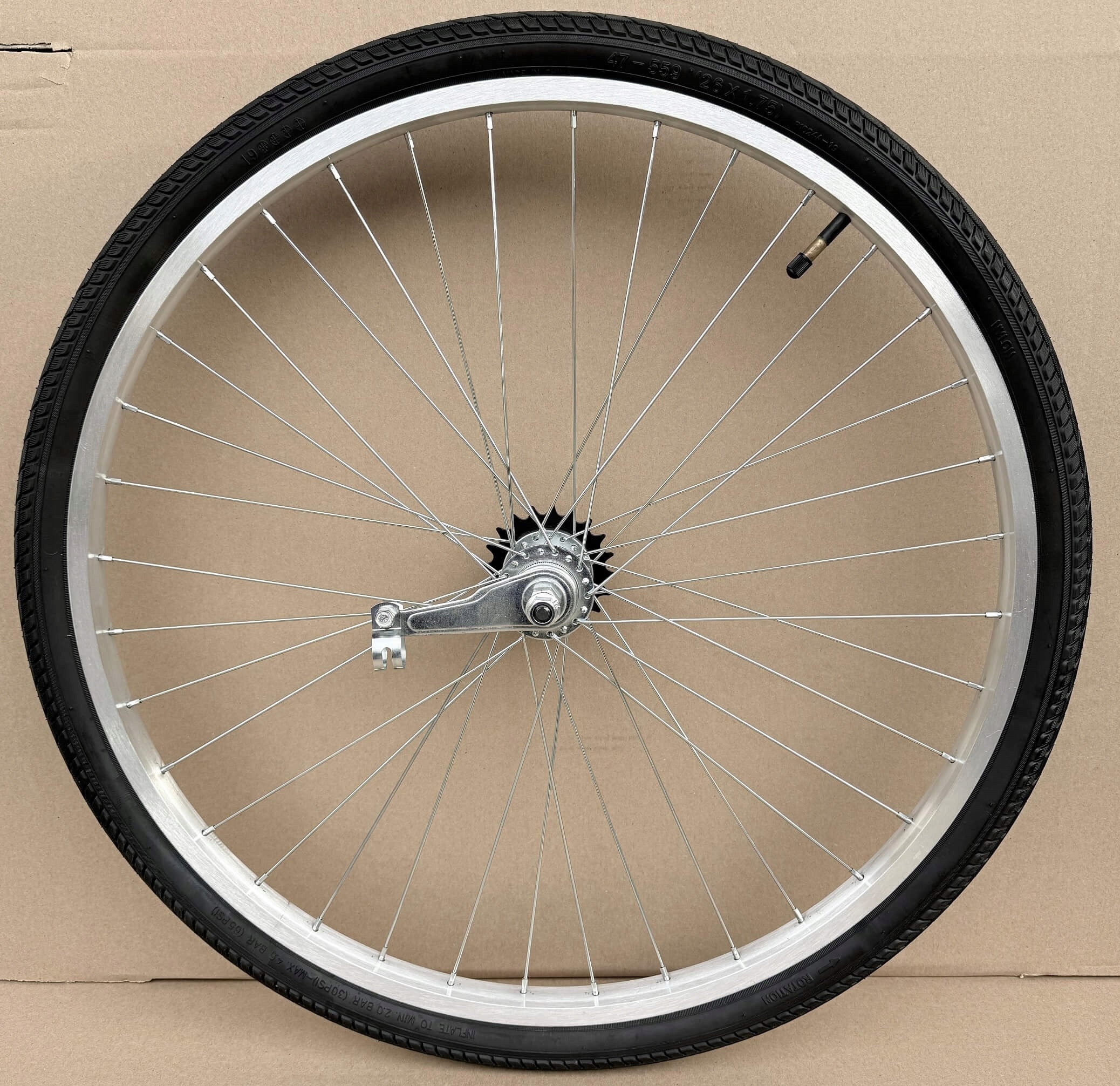 Kompletní zadní kolo 24 palců Torpedo skládací Jubilat Pneumatika Pneumatika