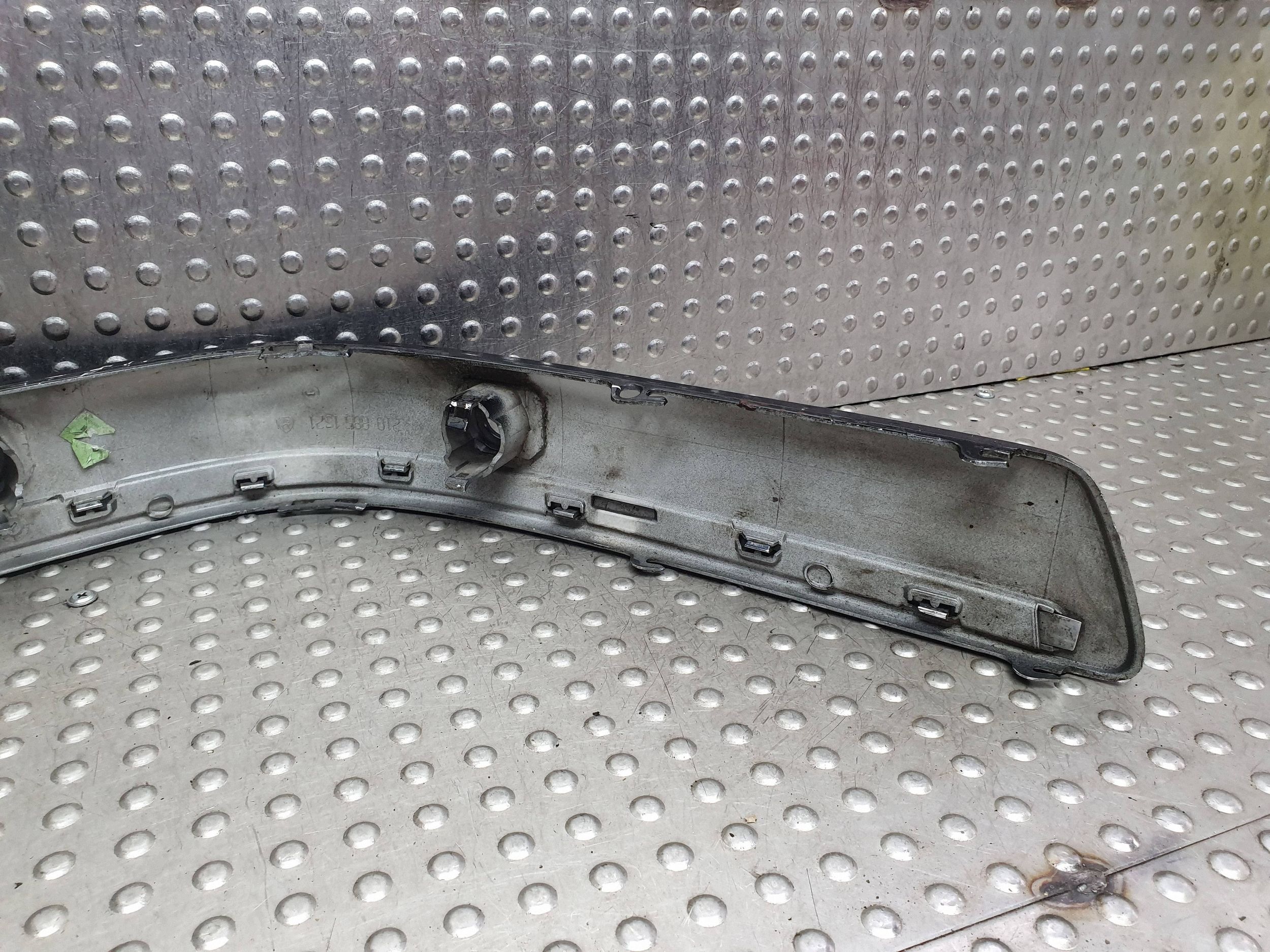 moulding of a bumper left front CHROM below PDC 2108851521 MERCEDES E-class W210