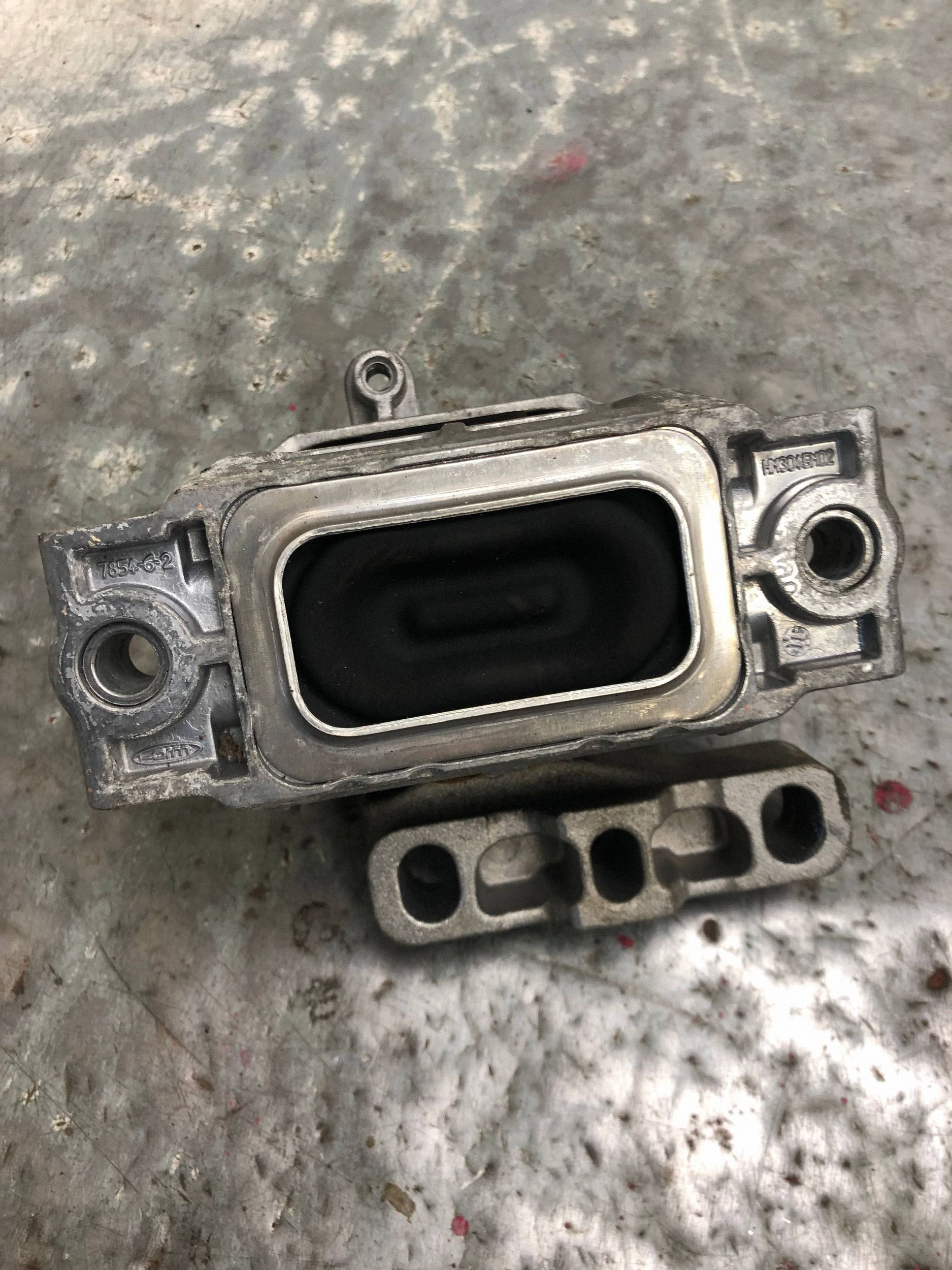 holder engine mount AUDI A3 8P LIFT 1K0199262CF