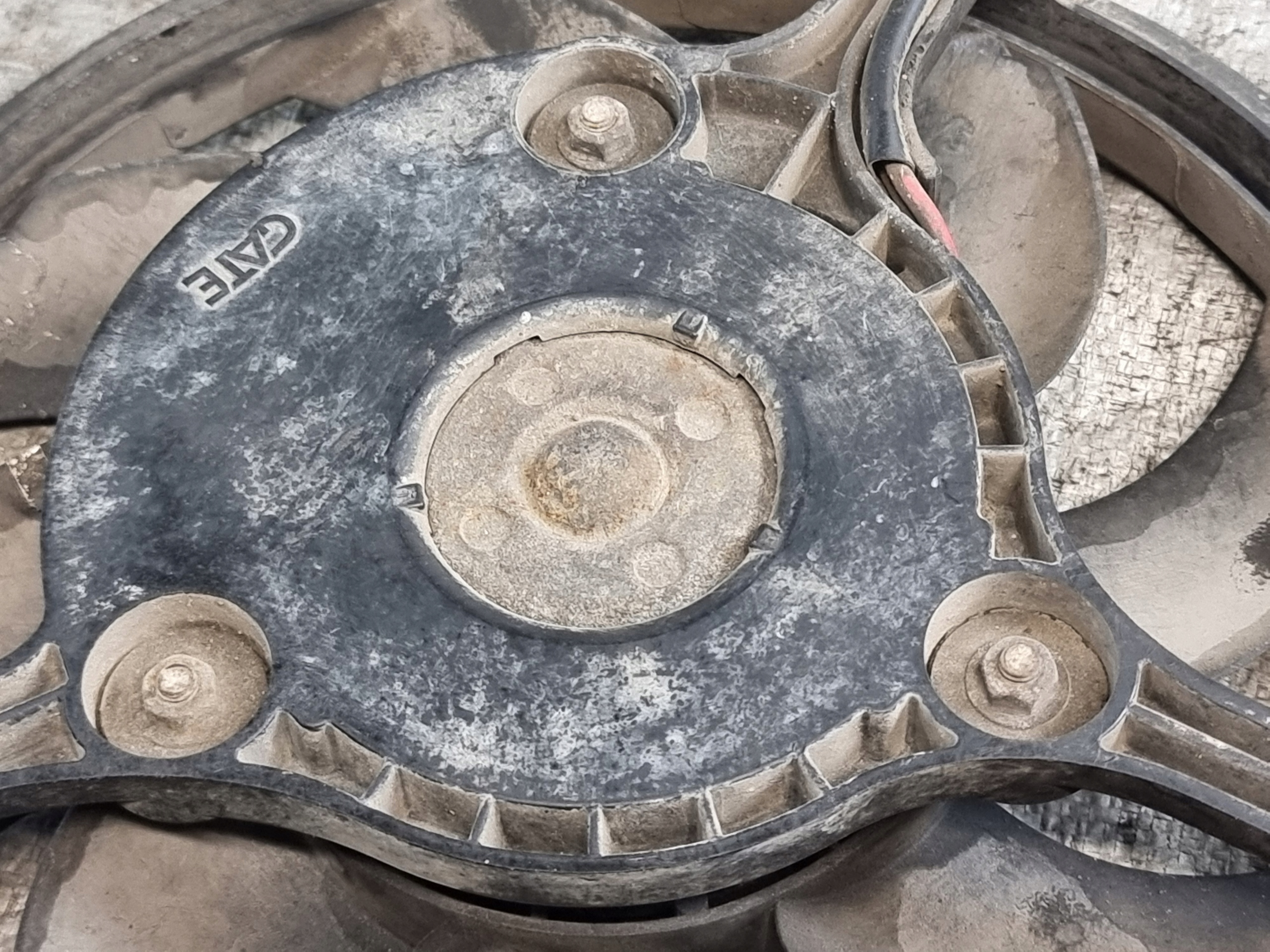 ventilátor chladiče VW PASSAT B5 1.8B 92kW ADR 98r