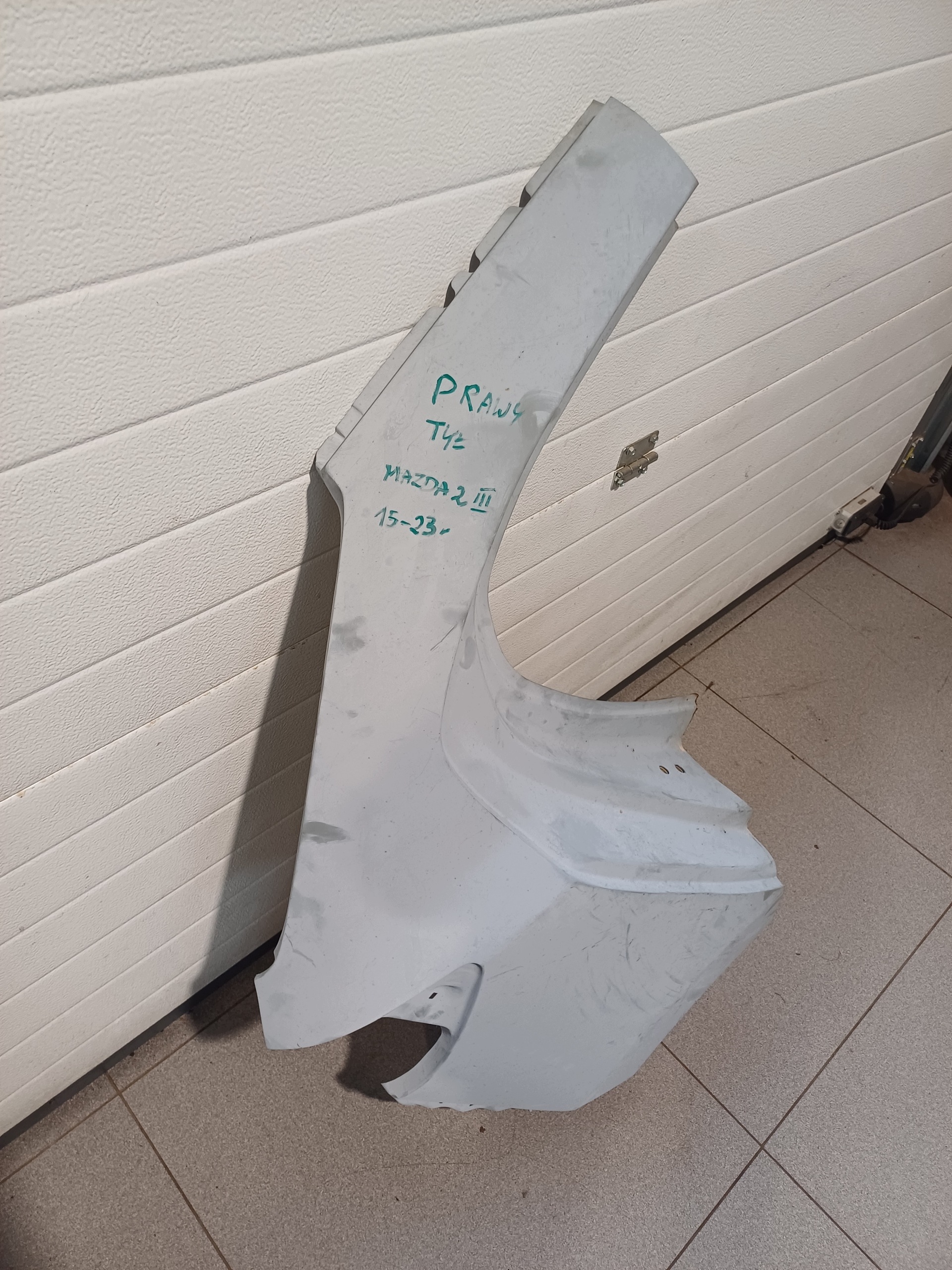 parafango destra posteriore MAZDA 2 III 15-23R