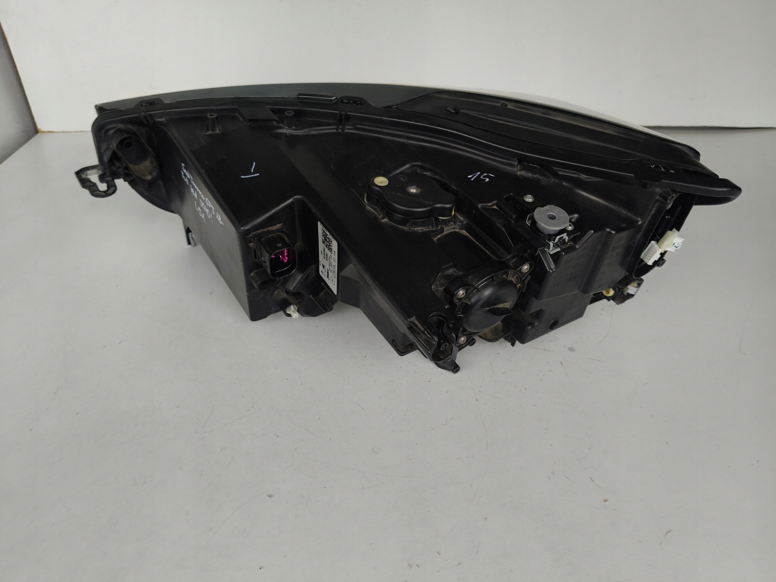 light right REFLEKTOR SEAT TARRACO 5FJ 18- FULL LED