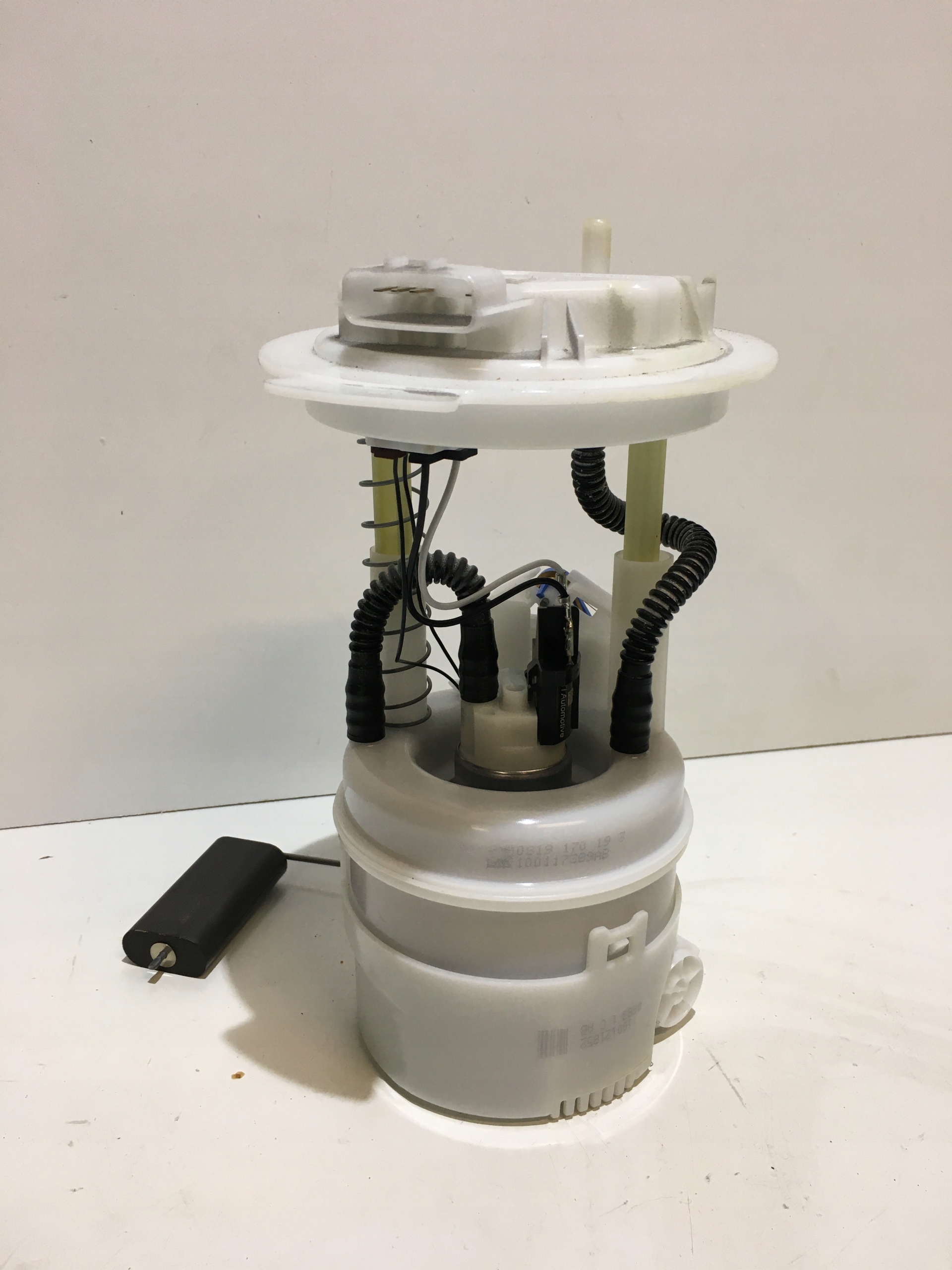 RENAULT CAPTUR II 1.0 TCE FEED PUMP 172026041R