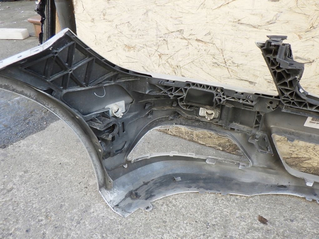 MERCEDES C KLASA 204 LIFT 2011- Frontstoßstange