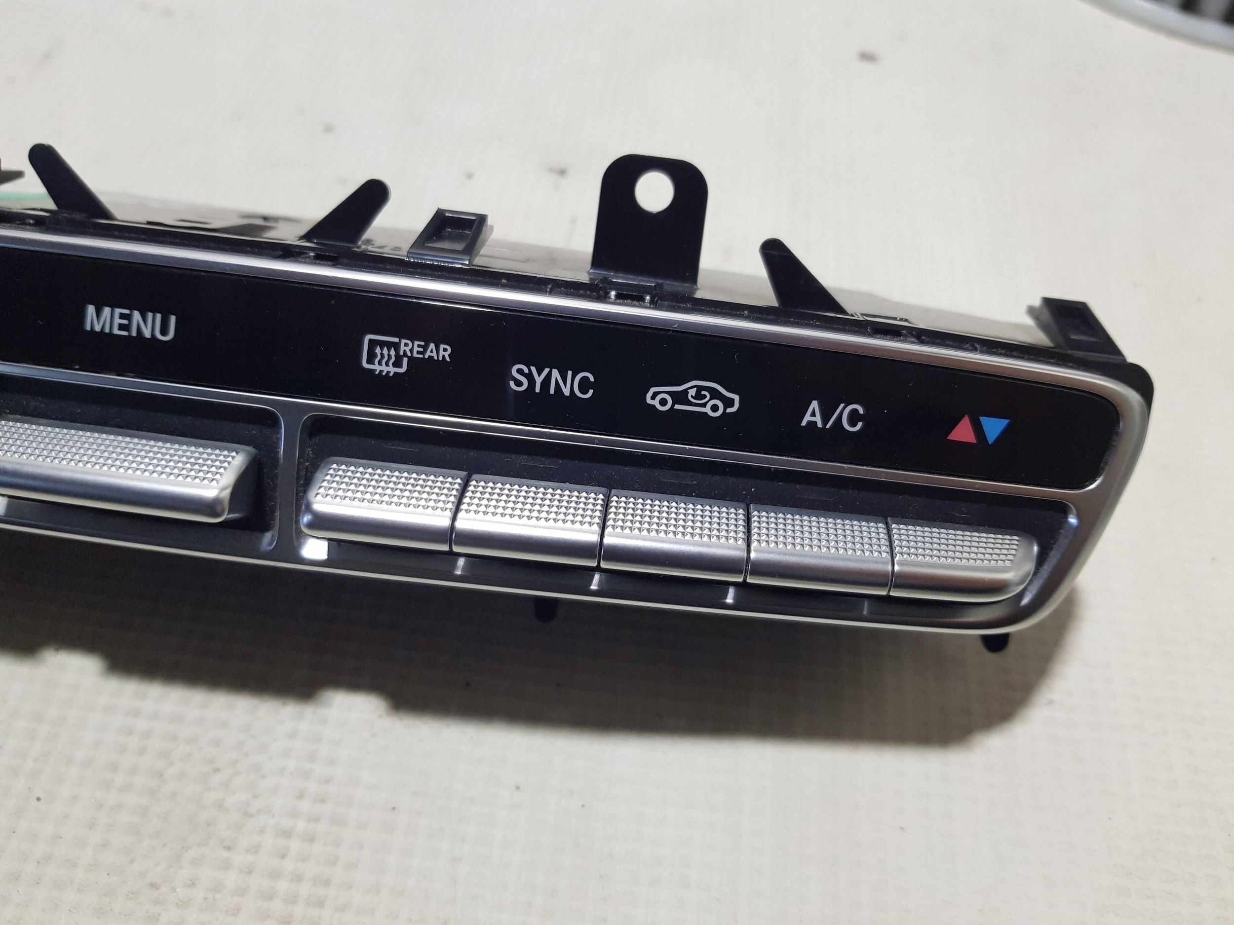 Unite commande clima Bouches buses 2059058813 MERCEDES W205