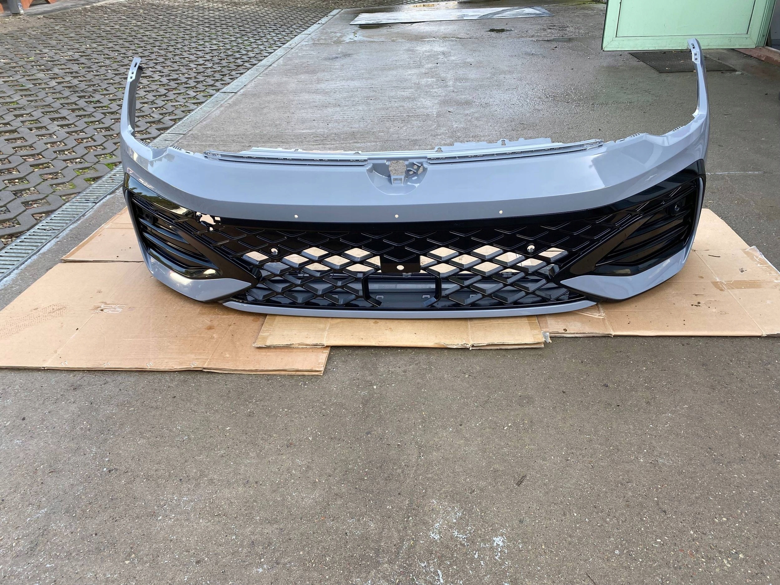 VW GOLF VIII LIFT R-LINE complete bumper front front PDC 5H0807221AB