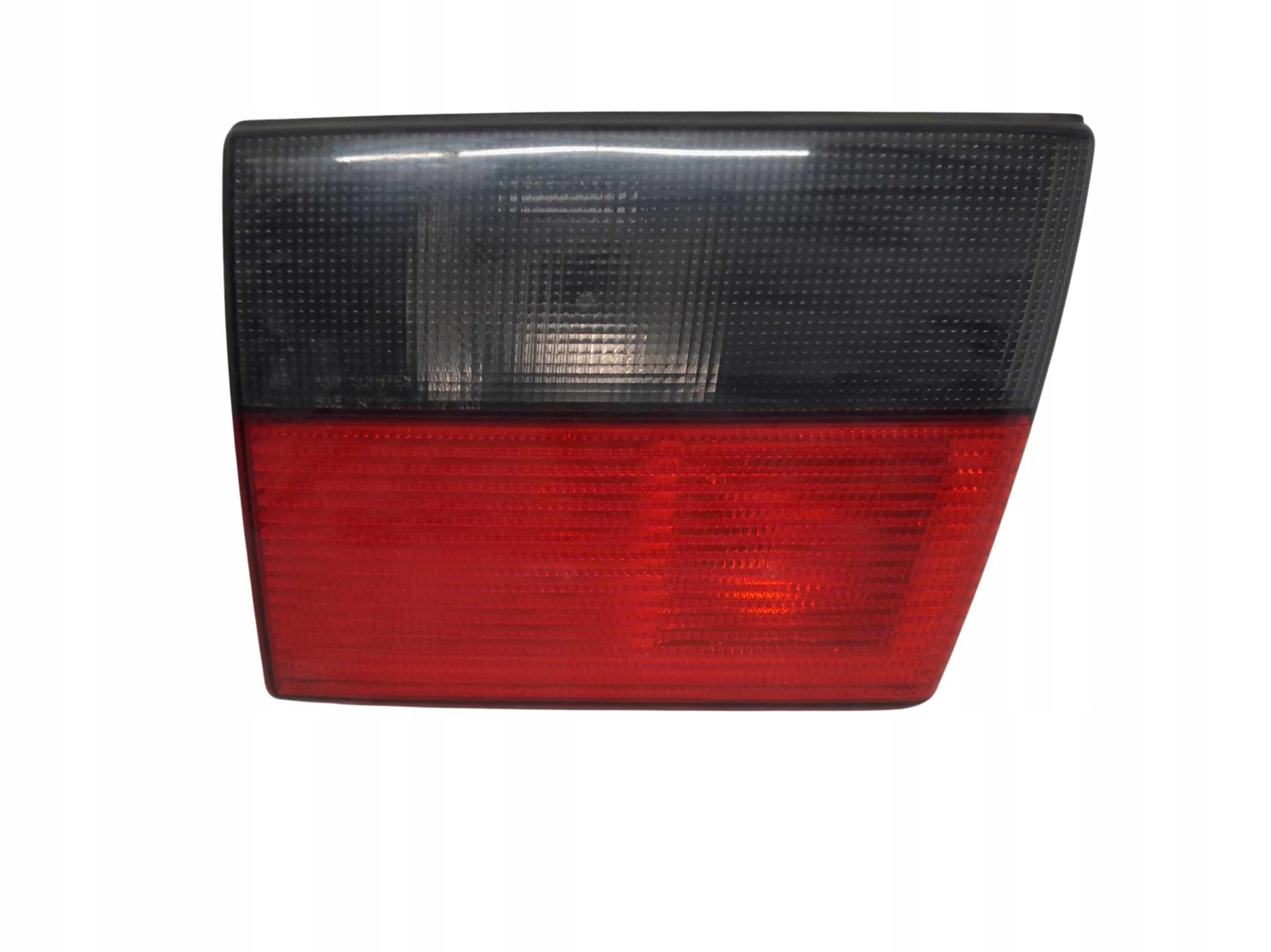 SAAB 9-5 1 I 98-07 LAMPA TYLNA LEWA W KLAPE 4564 2538