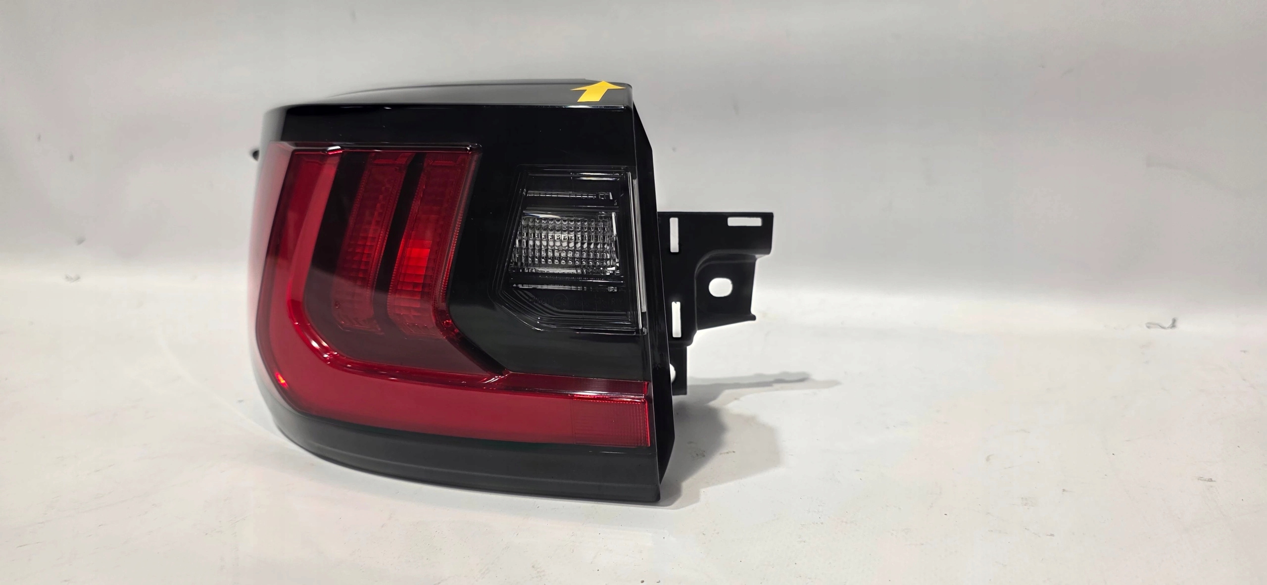 light left rear part LED LEXUS LBX 23- original 81560-52F80