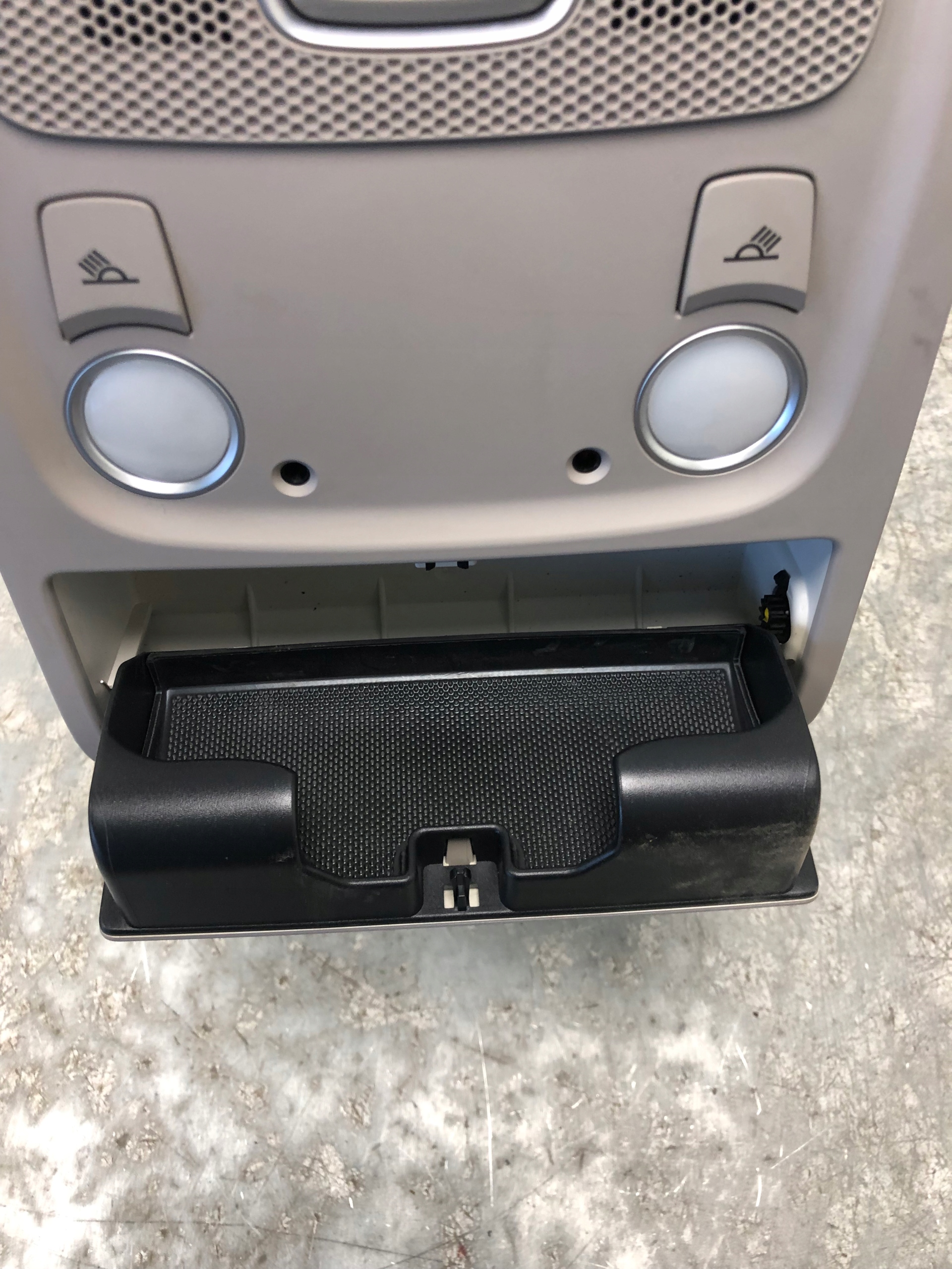 FANALE CIELO INTERNO AUDI A4 B8 A5 8T0947135B
