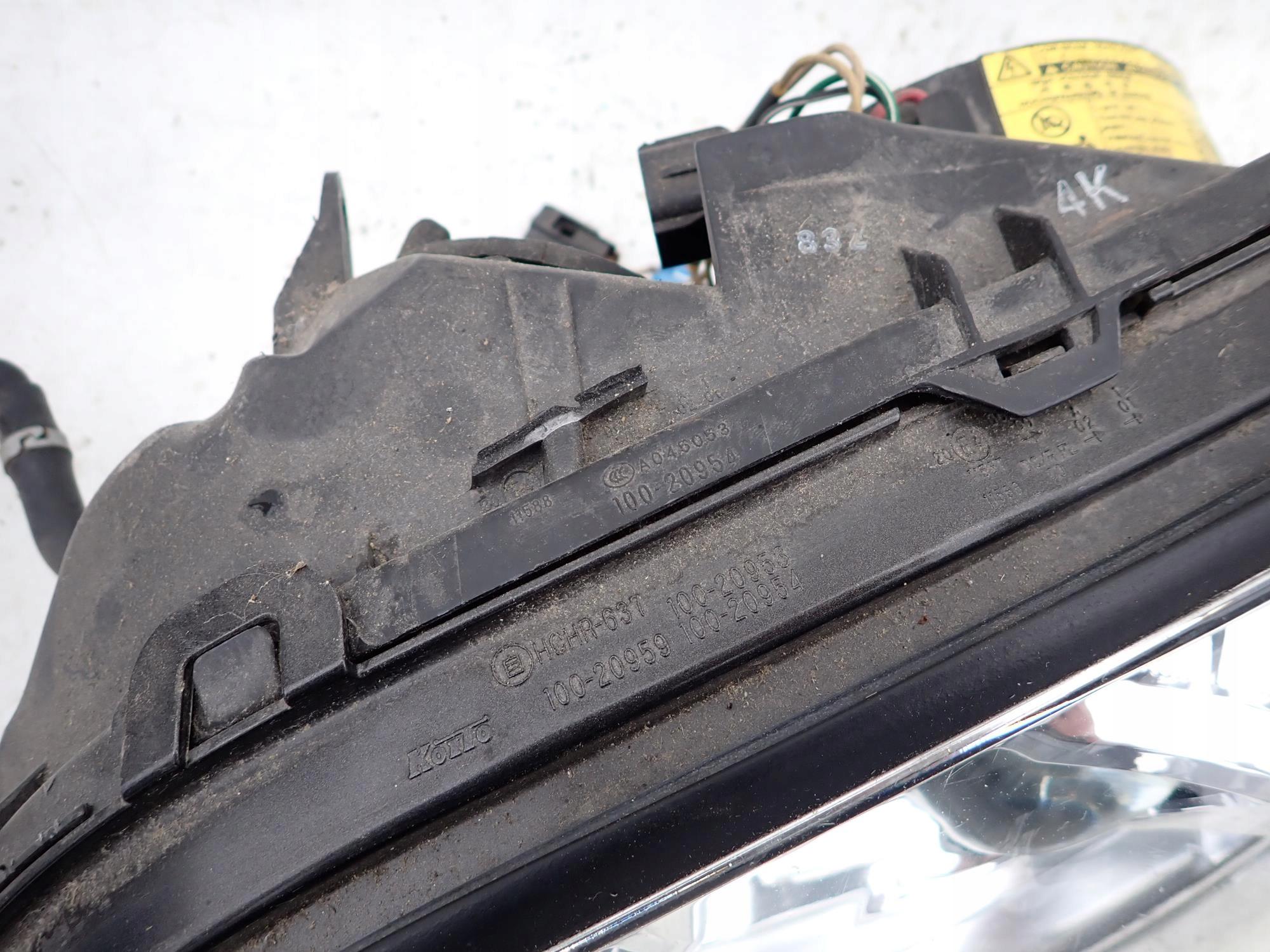 SUBARU LEGACY IV LIFT 06-09 light front left XENON