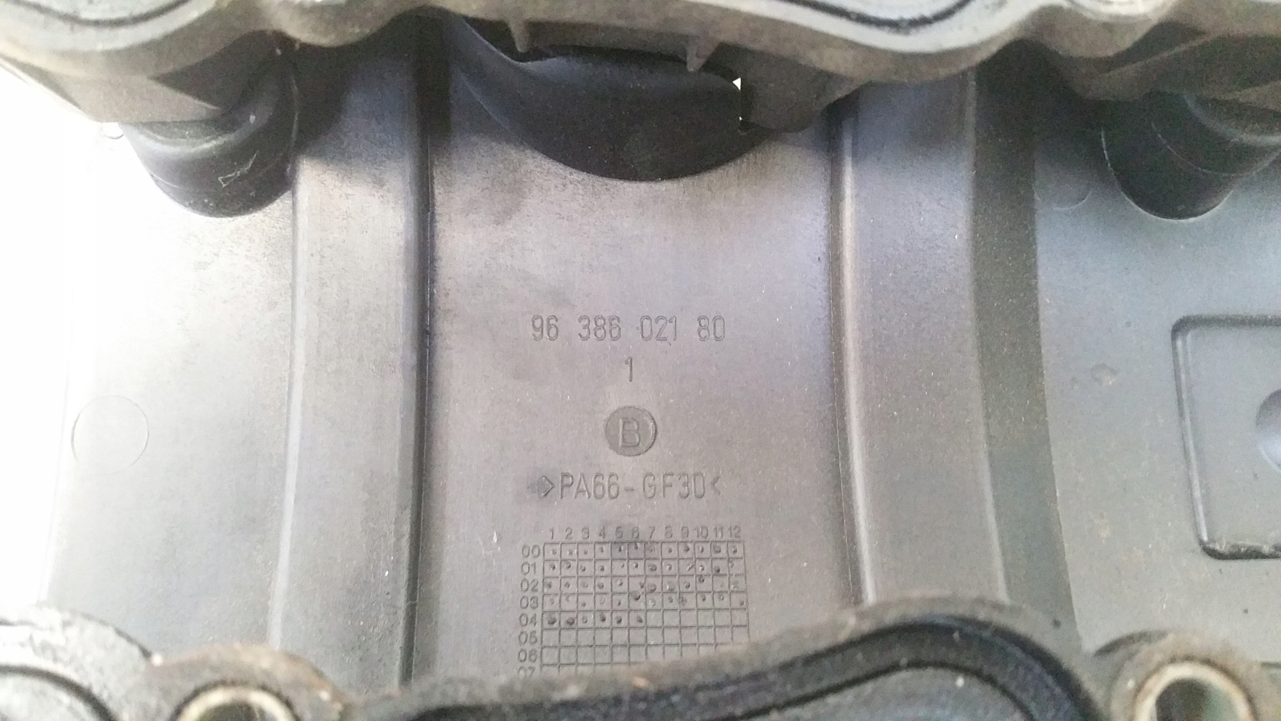 Abdeckung der Ventile 9638602180 Peugeot Citroen