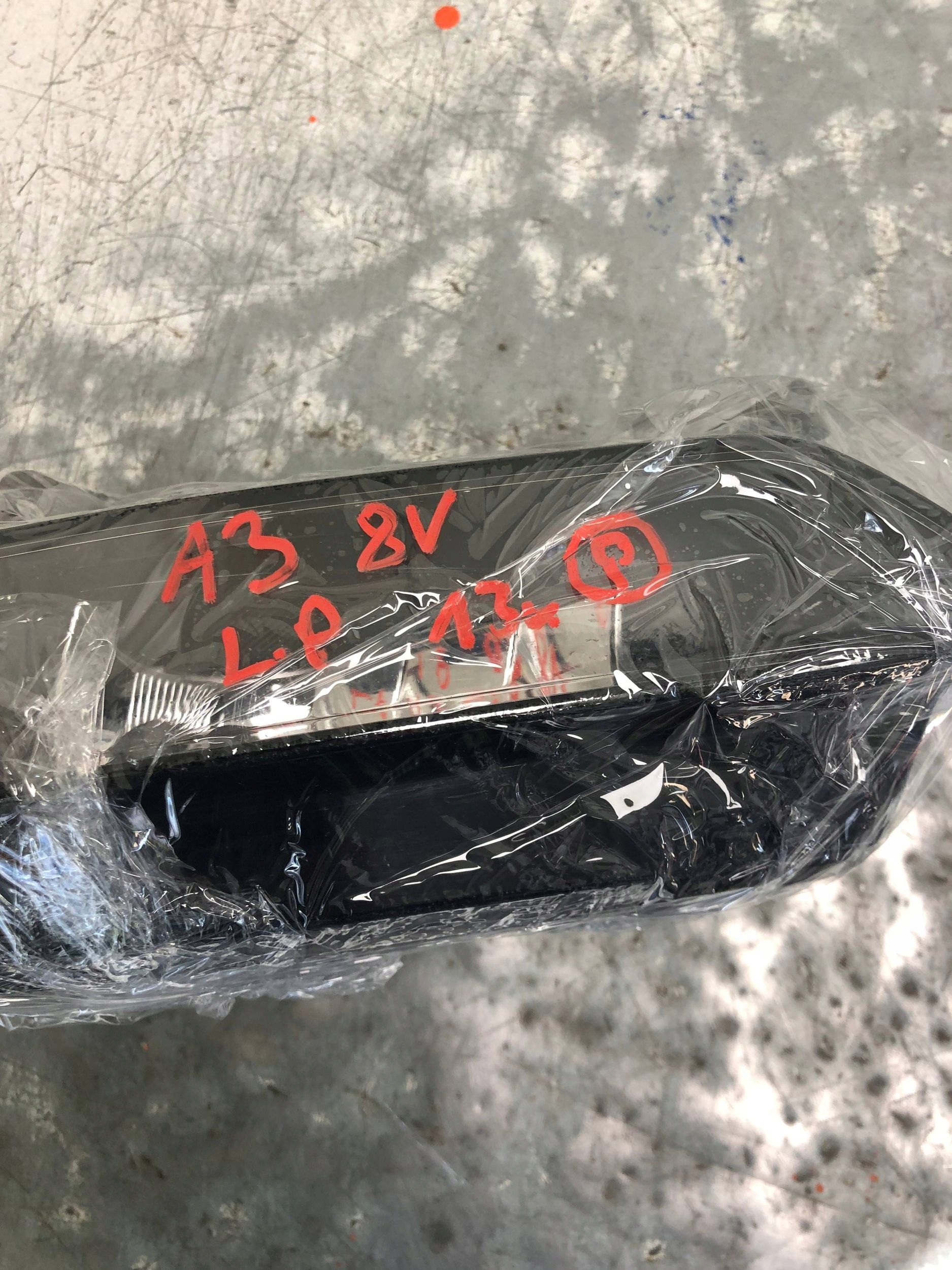 fog light left front AUDI A3 8V 8V0941699C