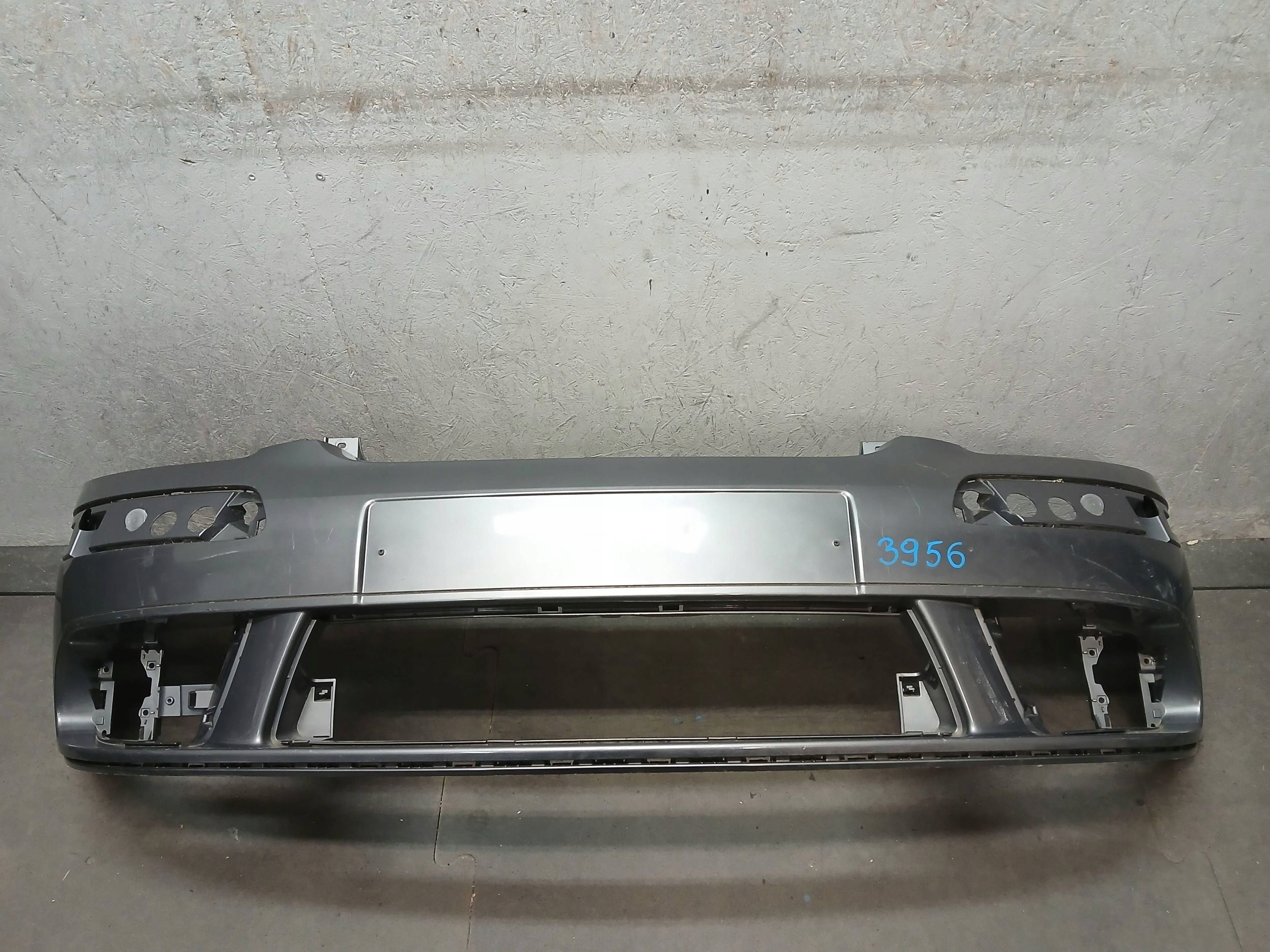 nárazník předek VW GOLF V 5 plus + 5M0