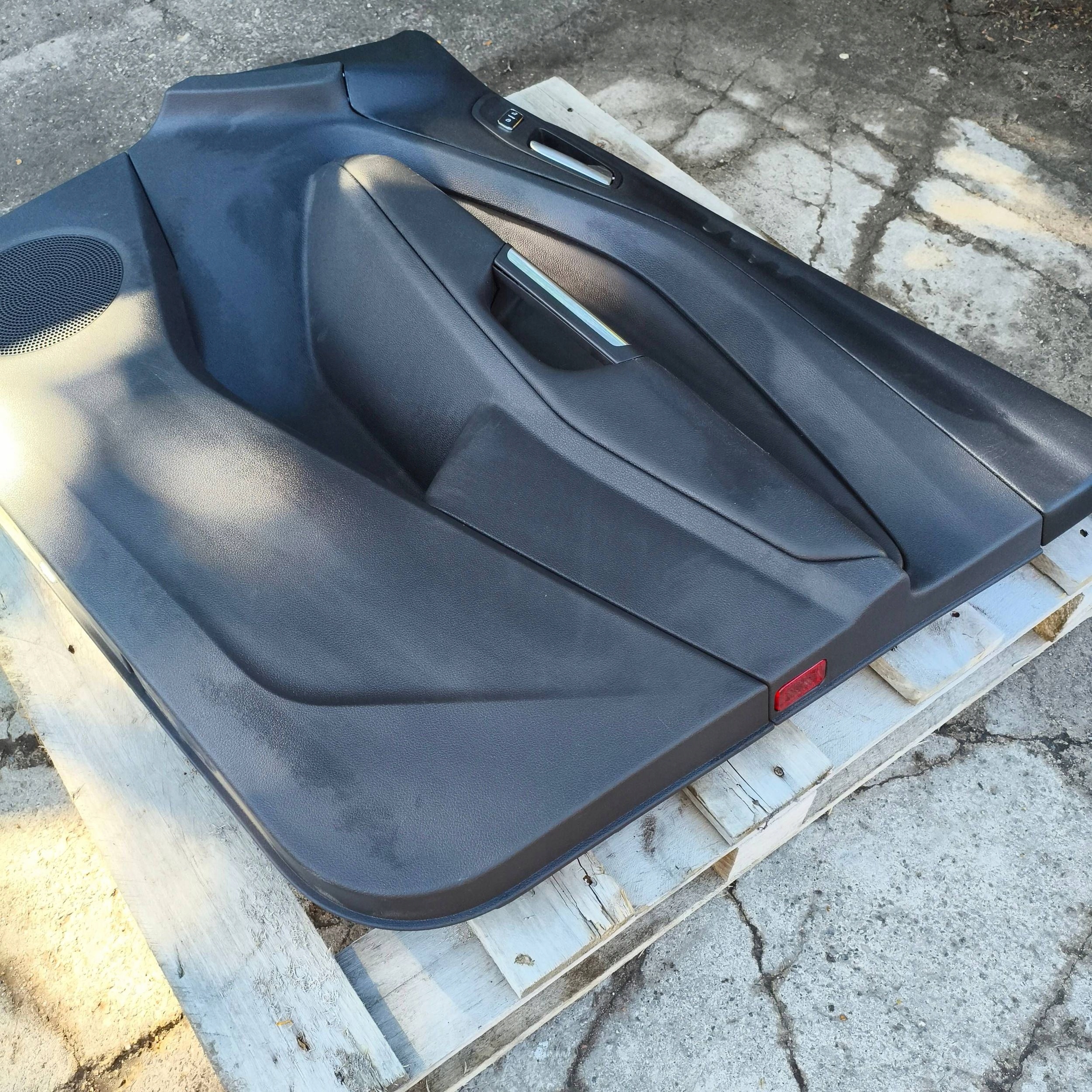 Ford Kuga MK2 II side door przednich prawych upholstery