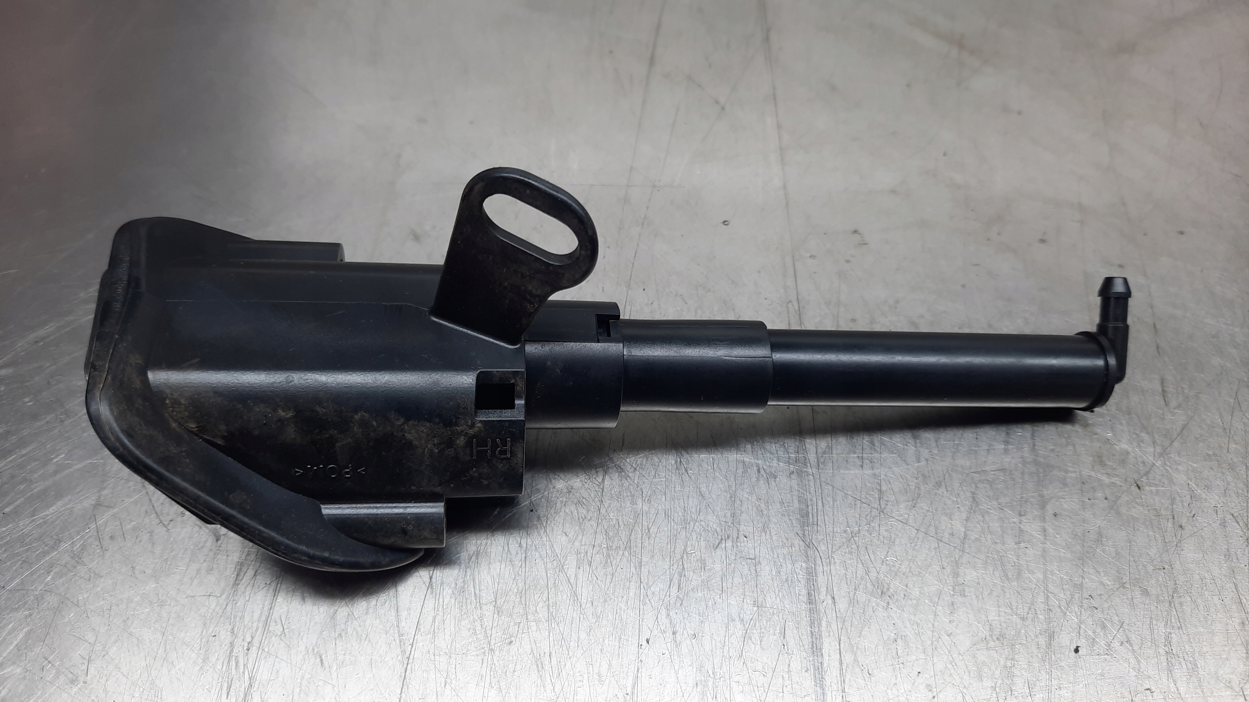 SPRYSKIWACZ REFLEKTORA PRAWY VOLVO XC90 LIFT 07-14R Numer katalogowy części 01