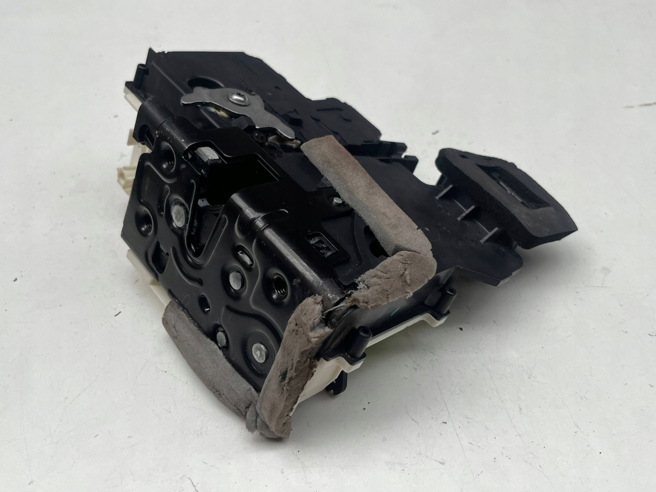 lock door tylnych right side Audi A6 S6 C8 4K 970