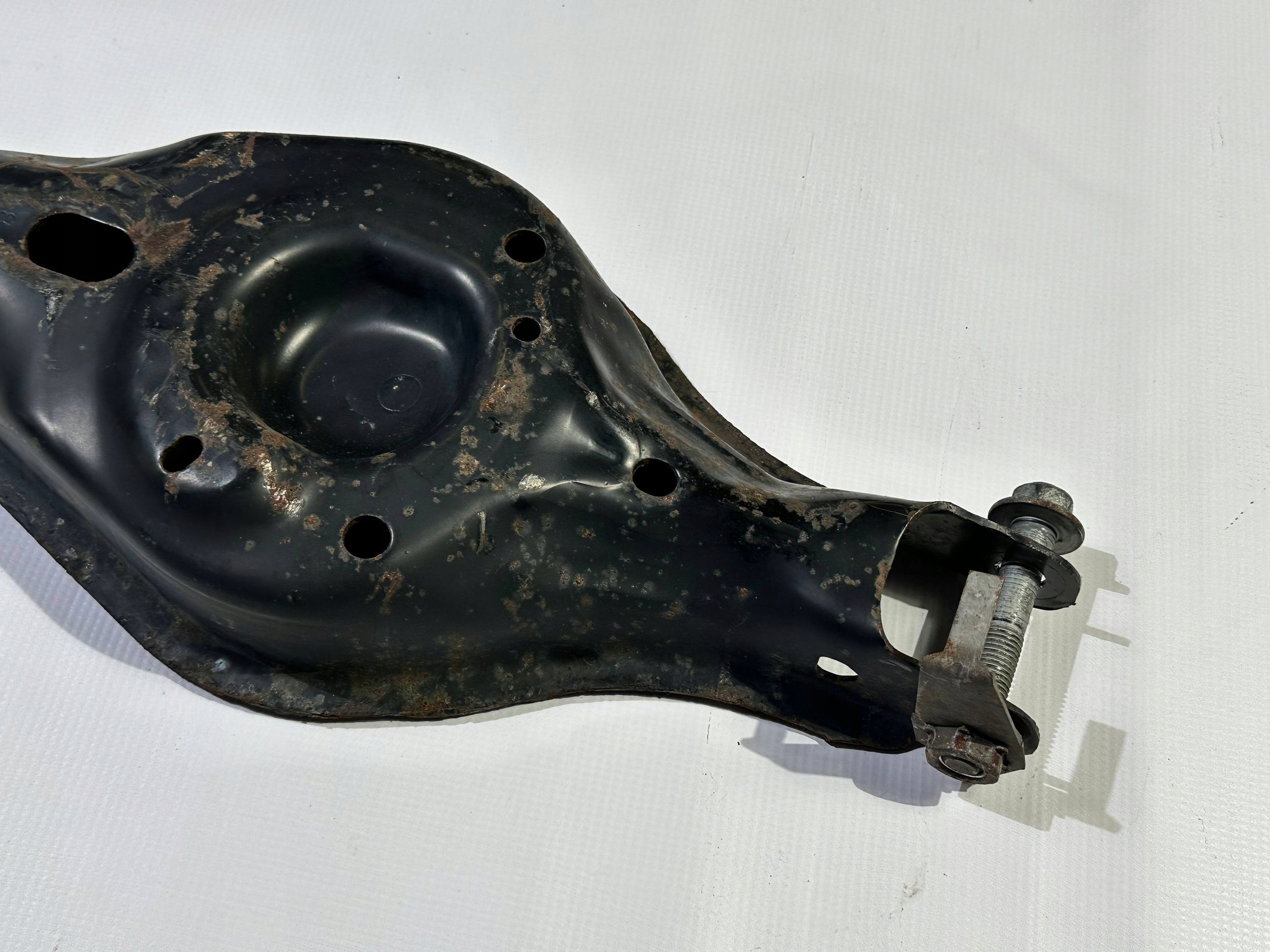 arm rear part rear left right lower Ford Flex Explorer 2013+