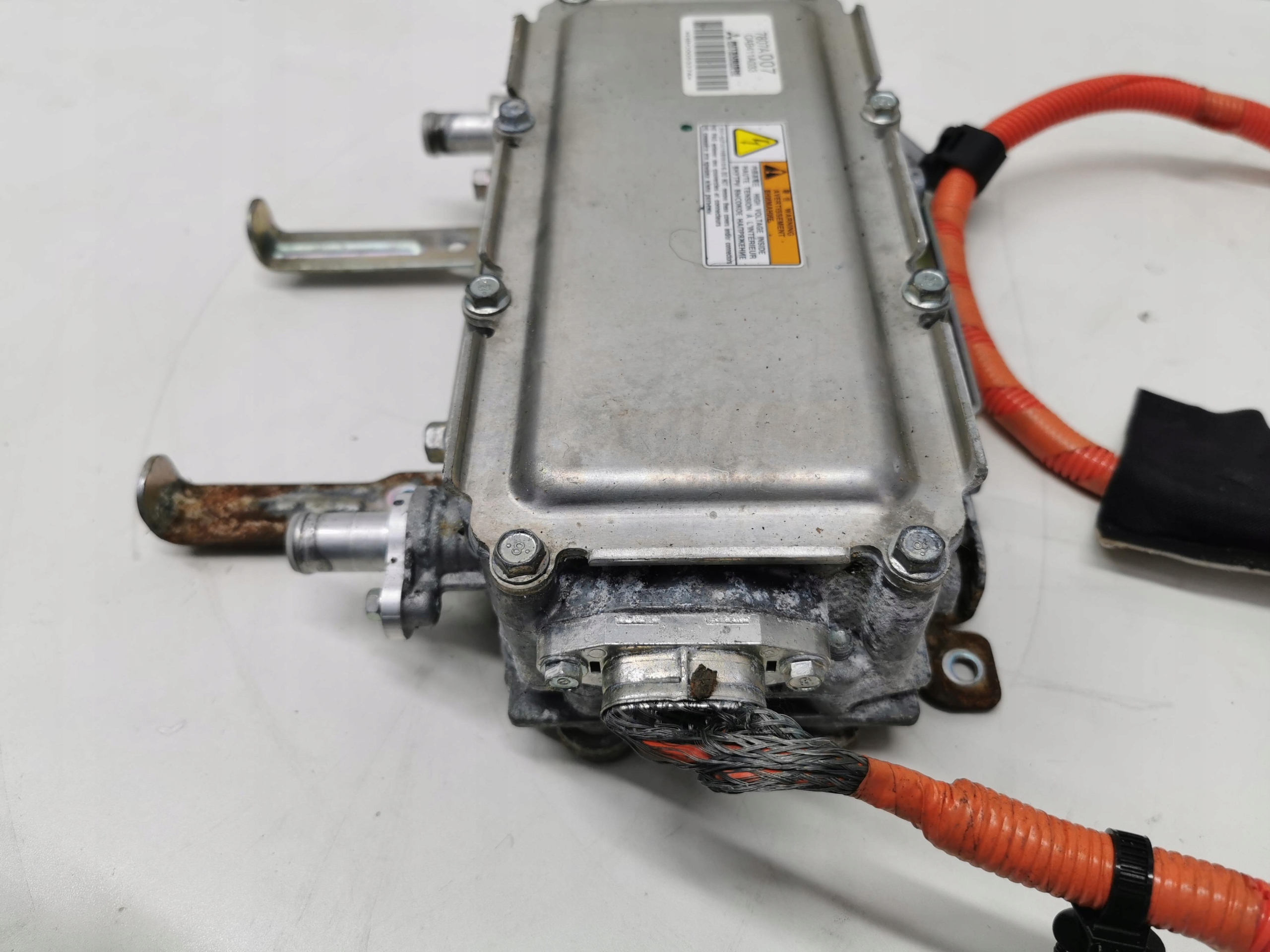 ohřívač ohřívač MITSUBISHI OUTLANDER III LIFT 2.0 PHEV 2015-2018