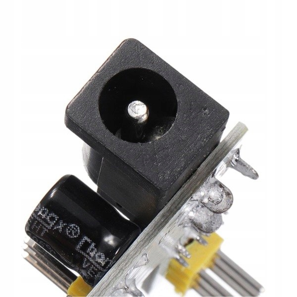 MODUŁ XD-42 DO ZASILANIA PŁYTEK STYKOWYCH 5V/3.3V Model Moduł XD-42