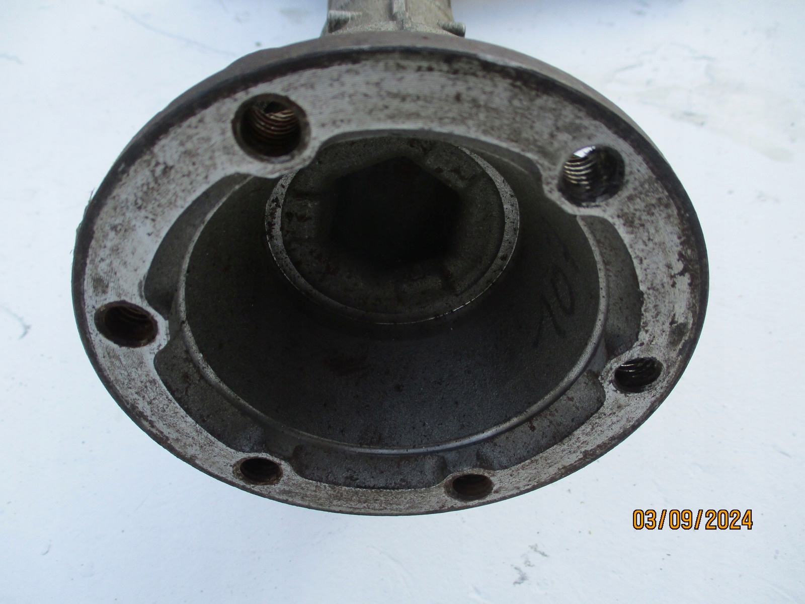 diff differential VW AMAROK 2H0 2,0TDI AGT 0BM409505K front