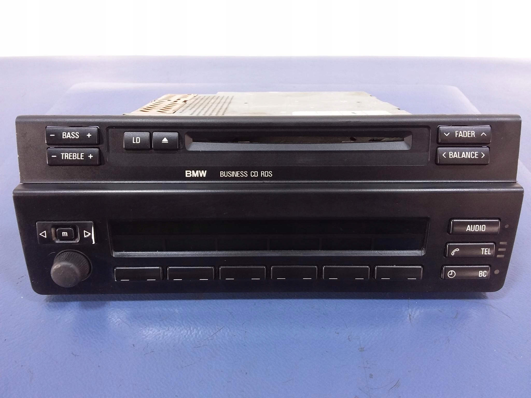 BMW 5 E39 радіо панель дисплей бізнес 8360738