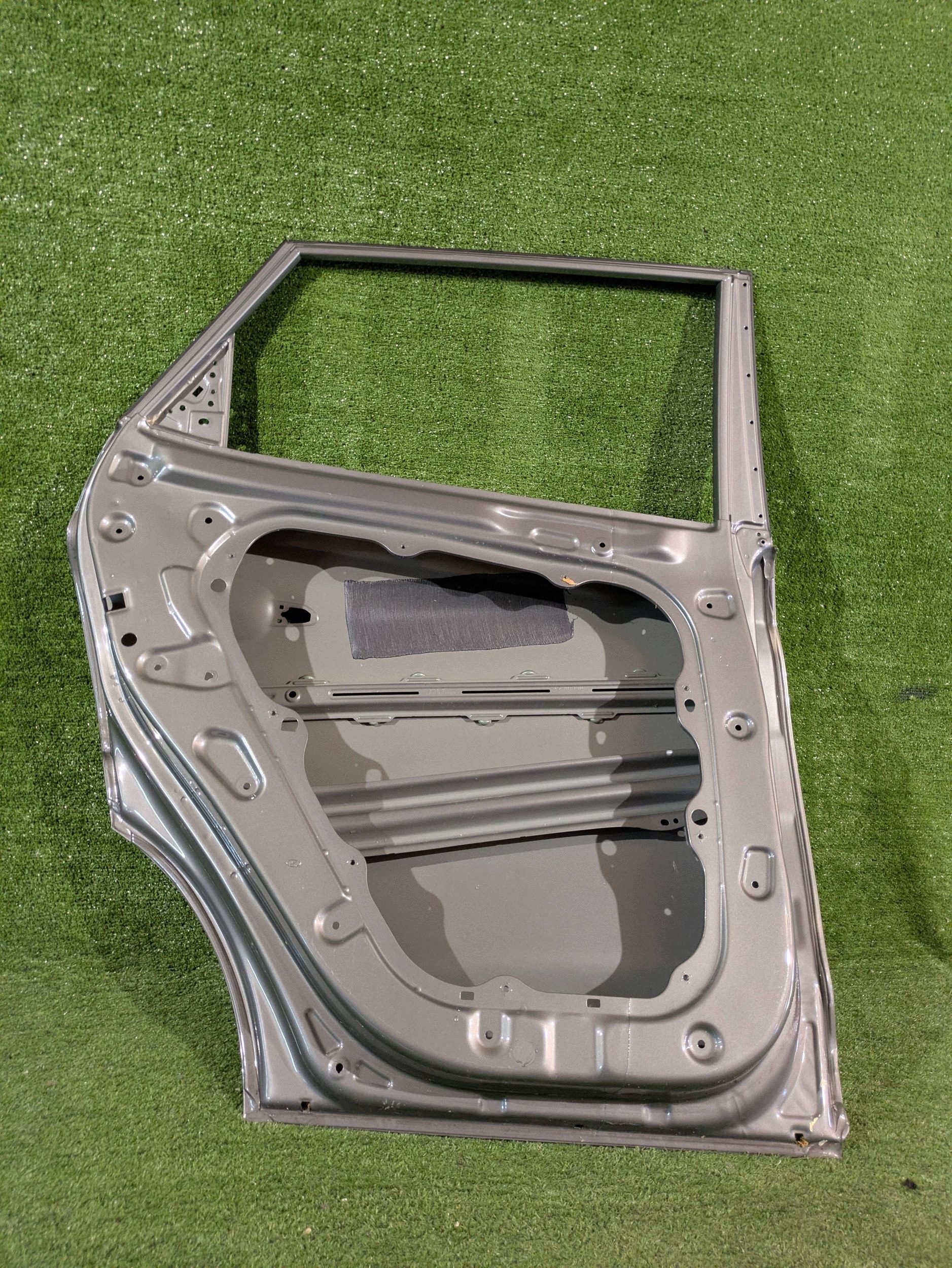 door rear. left left rear part HYUNDAI TUCSON III NR.D4662
