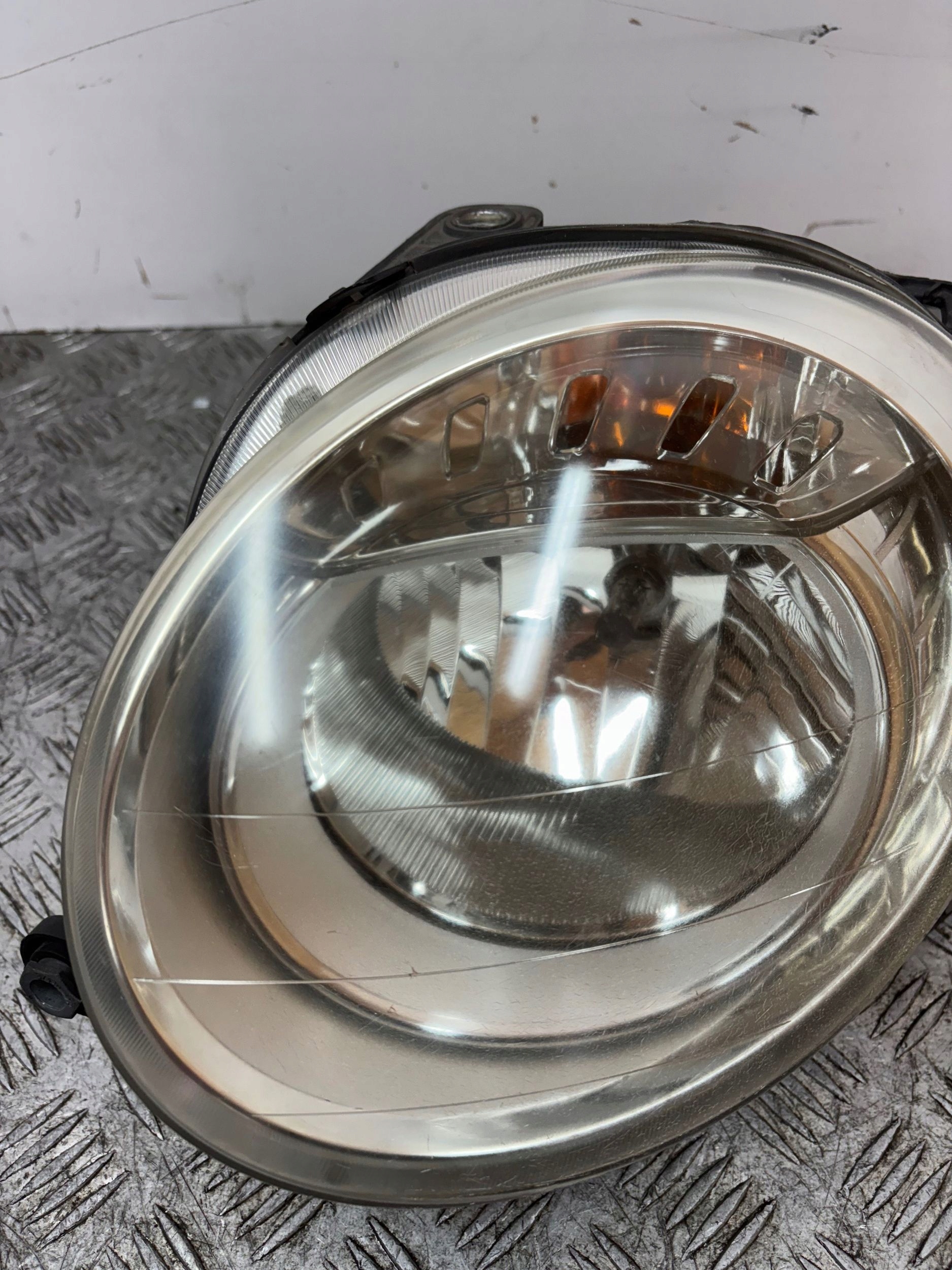 REFLEKTOR light left FIAT 500 07