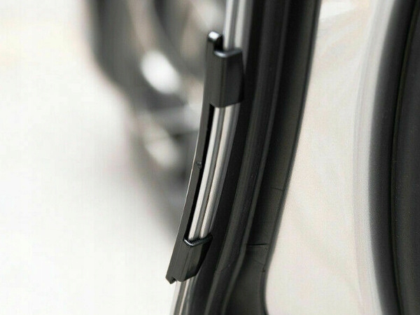 4X LISTWA ODBOJE ODBOJNIK NA DRZWI RANT SAMOCHODU AUTA NOWOŚĆ! Jakość części (zgodnie z GVO) P - zamiennik o jakości porównywalnej do oryginału