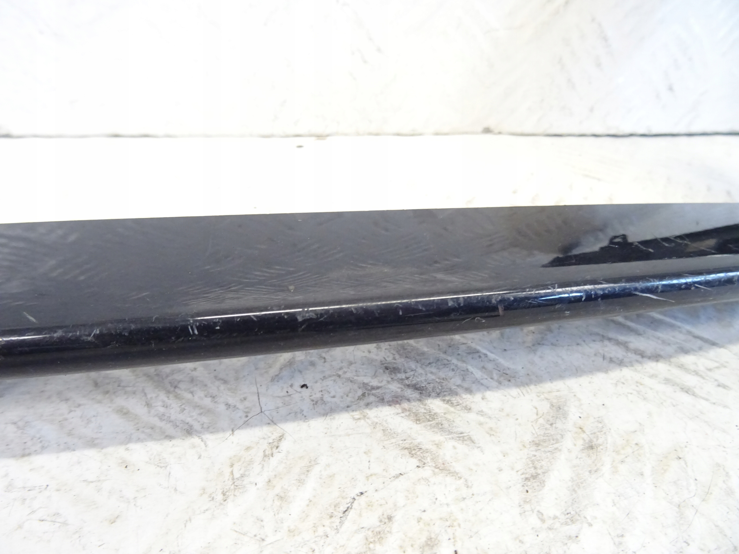 moulding of a bumper front front left AUDI Q2 S-LINE 81A853053