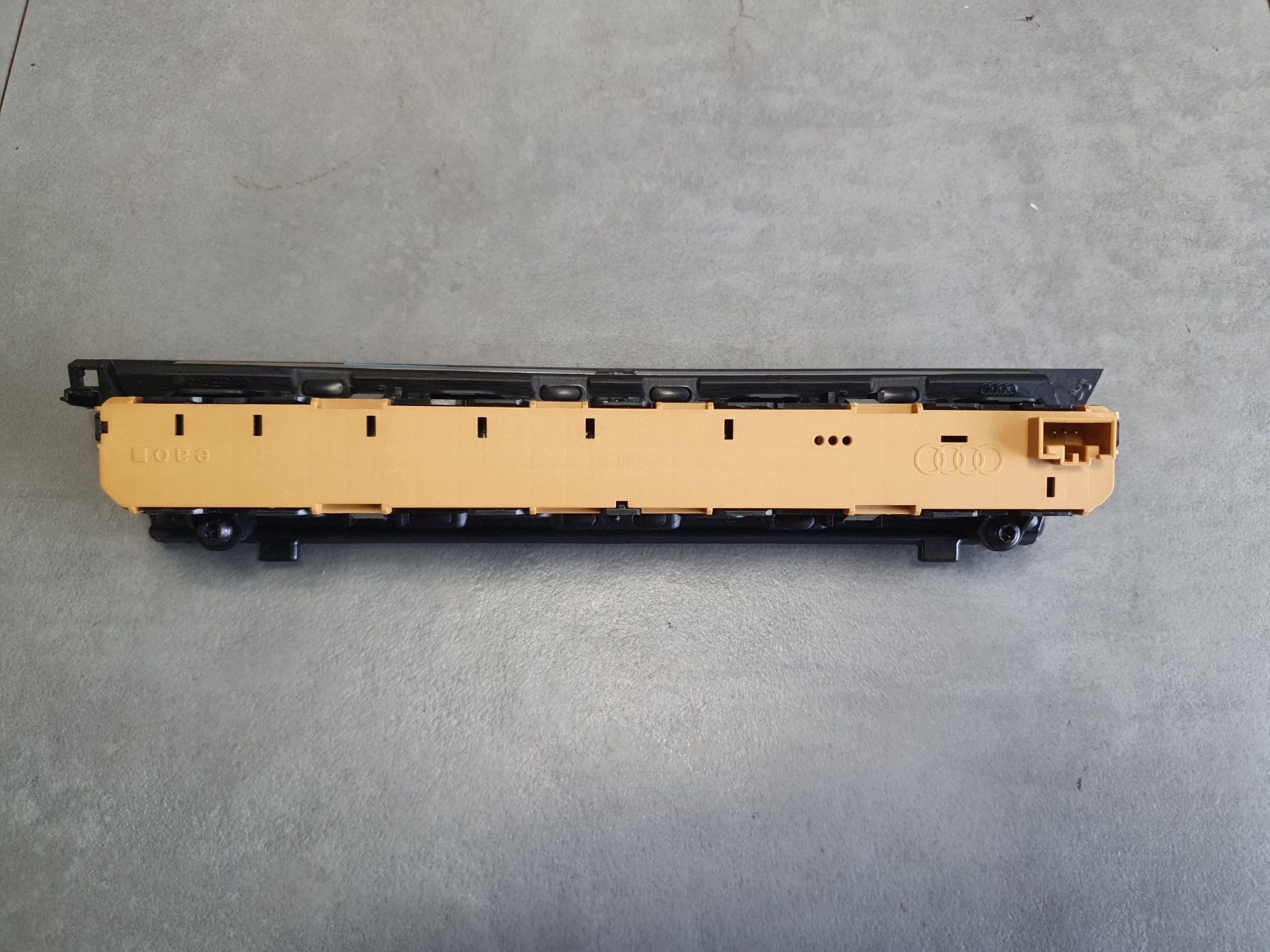 Audi Q7 4M panel przyciskow 4M0925301B