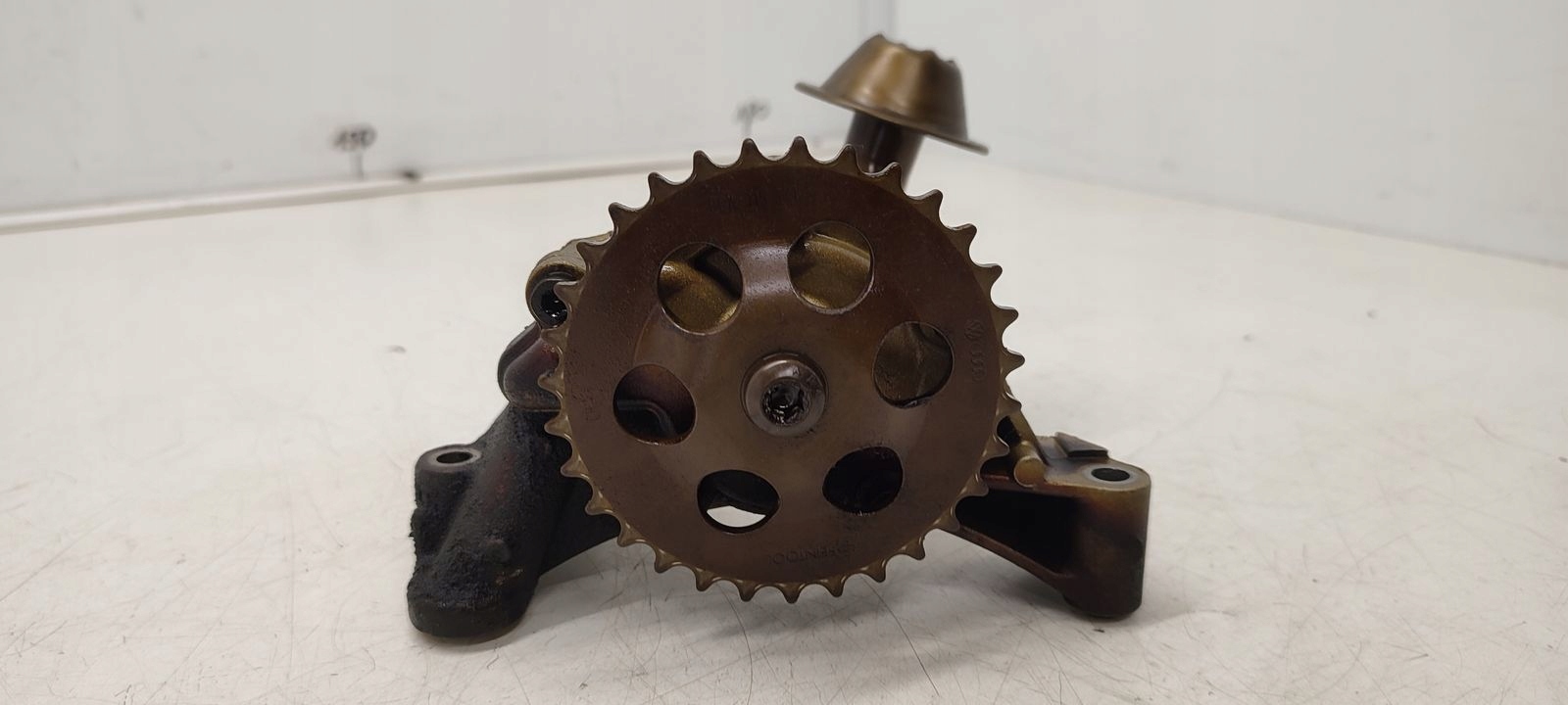 oil pump Audi A4 B7 1,8T BFB
