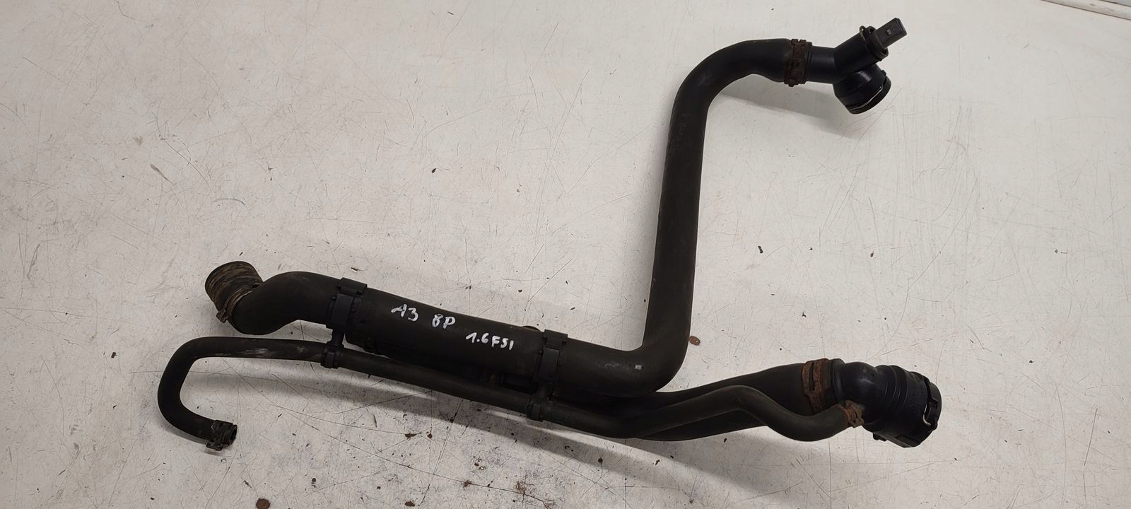 crijevo prijenos vode Audi A3 8P LIFT 3D 1,6 FSI