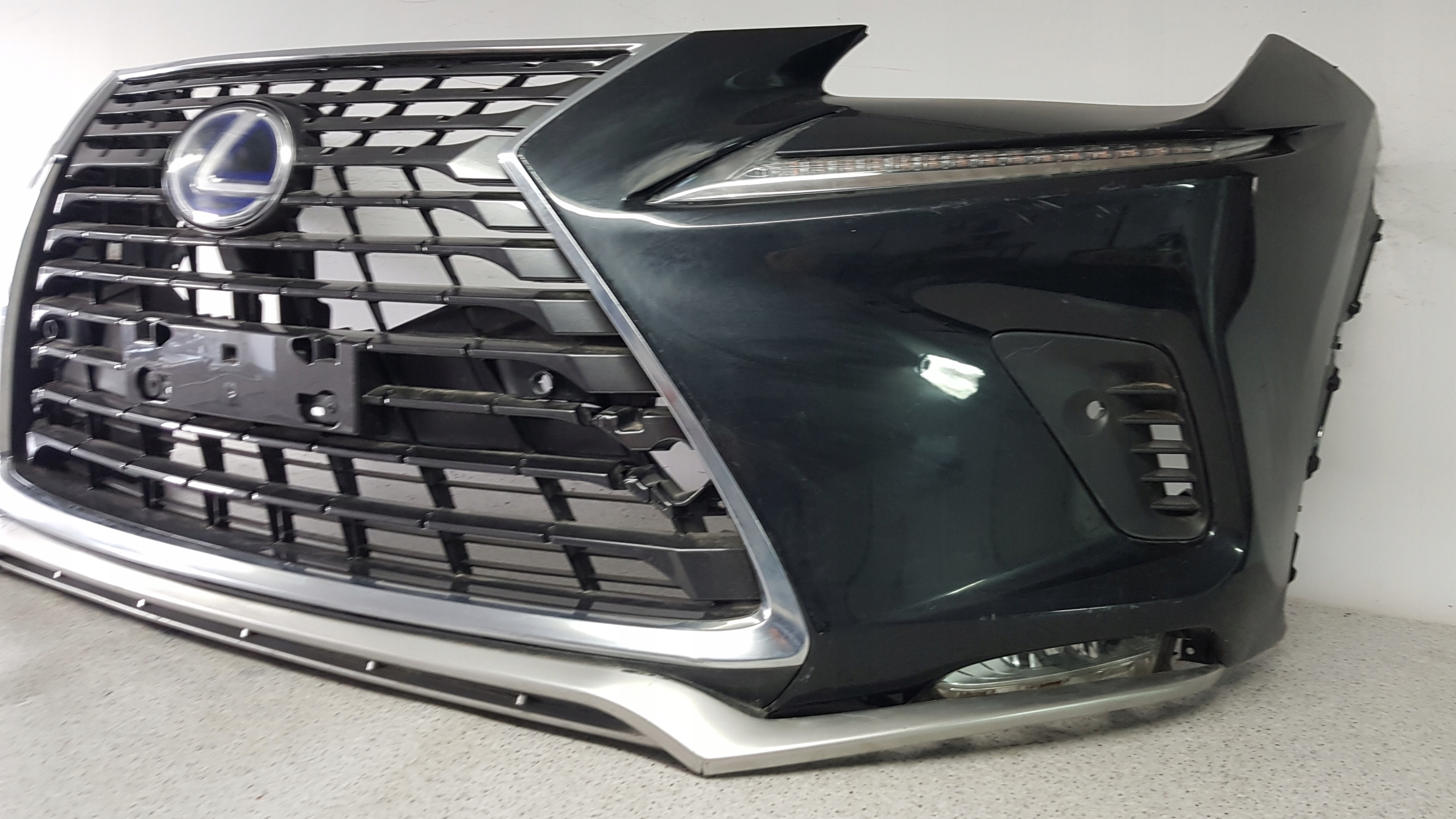 LEXUS NX200 LIFT 2017 bumper front 6832